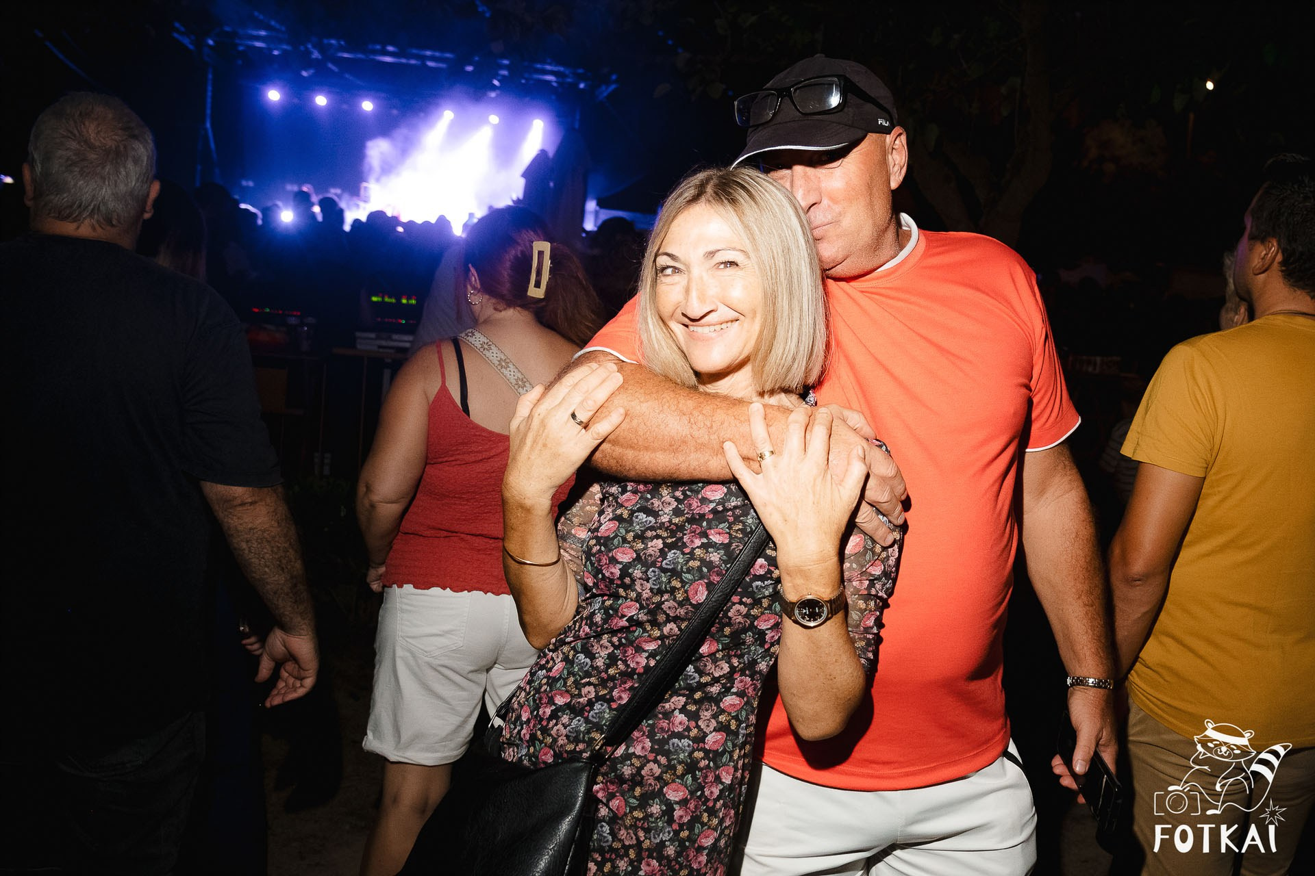 Фотоотчёт Street Food Market Torrevieja — Seguridad Social & Las Hienas DJs | FOTKAI