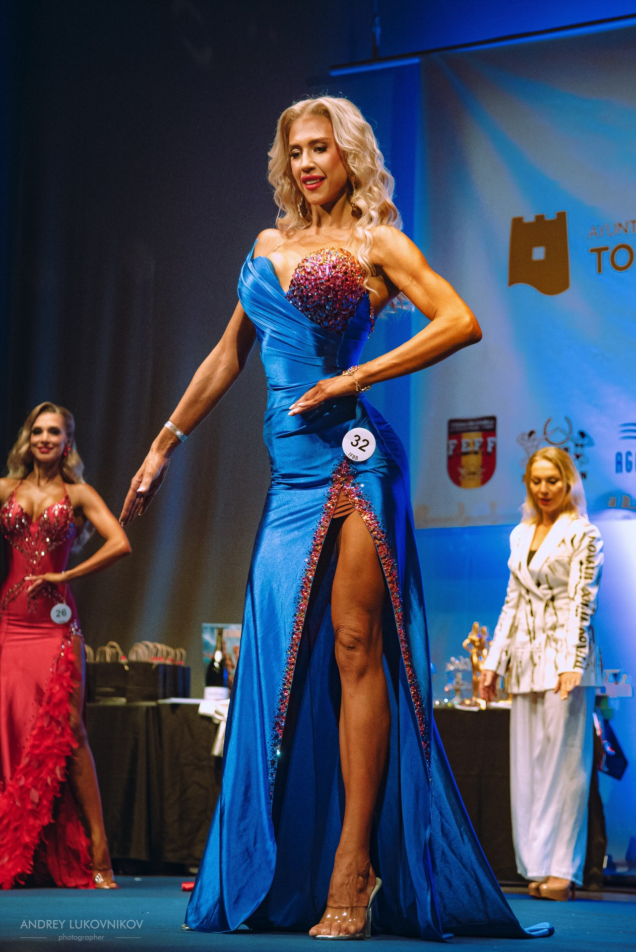 Sesión fotográfica de reportaje para el concurso internacional IFBB Miss Fit Model Europe 2024 en Torrevieja | Fotógrafo Andrey Lukovnikov