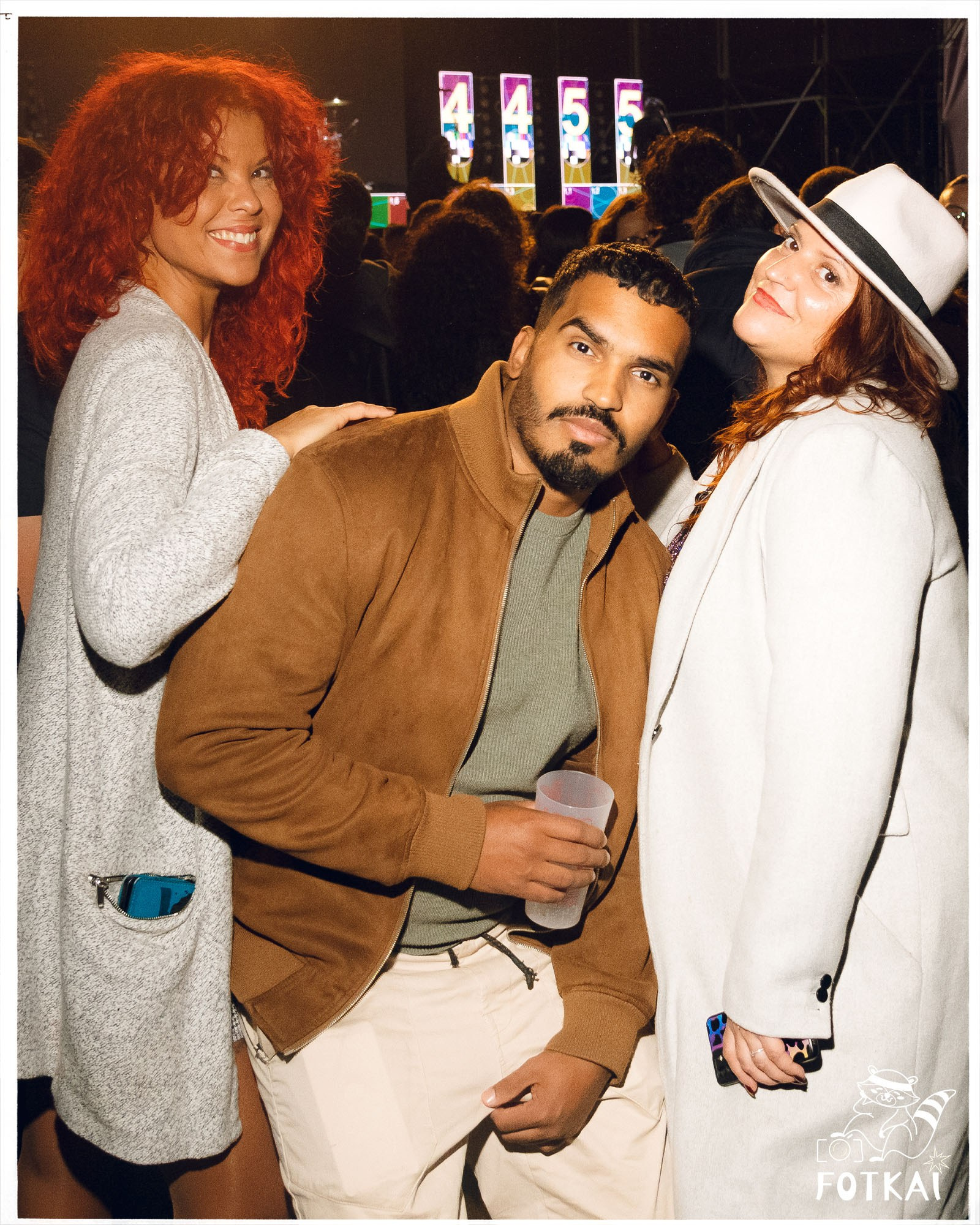 Sidonie y La La Love You en Torrevieja: una noche de contrastes que encendió el Palacio de los Deportes | FOTKAI