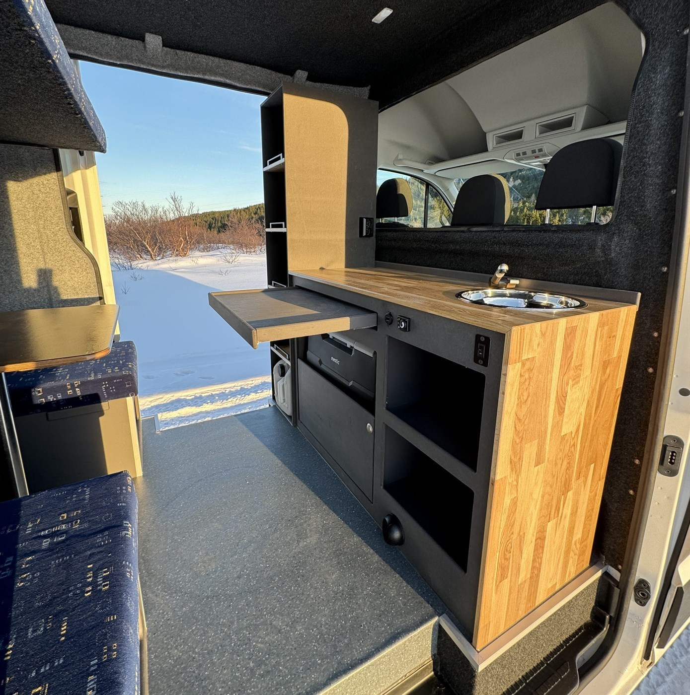 All Colors Of Iceland. Pet, Senior, Landscape, portrait studio, photographer in Miami and Sou