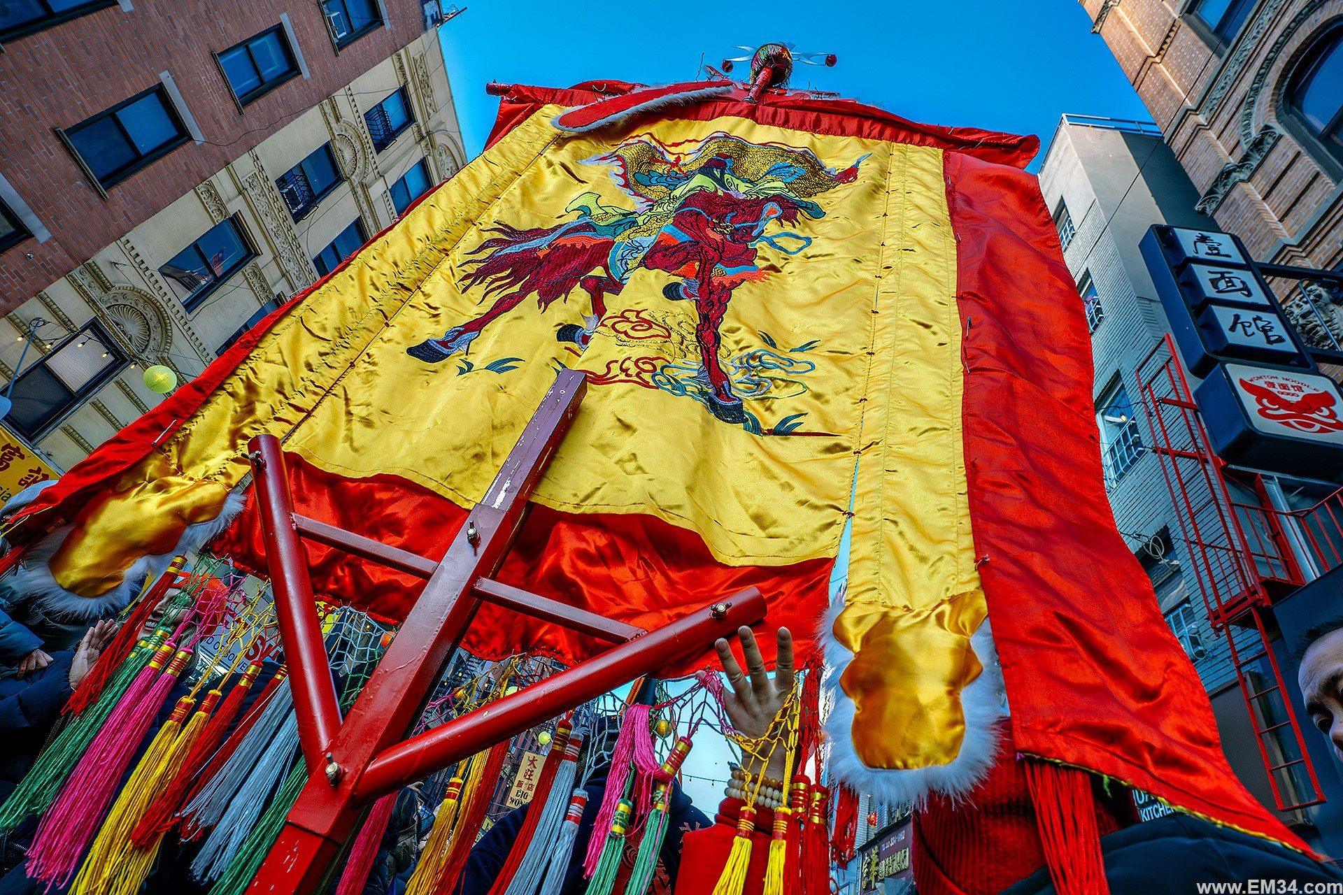 Lunar New Year Chinatown Street Photography — Chaotic NYC Festival Captured in One Hour of Firecrackers, Color & Energy. Emin Kuliyev — Award-Winning Wedding Photojournalist NYC & USA | Best Wedding Photographer Known for Candid, Timeless Moments