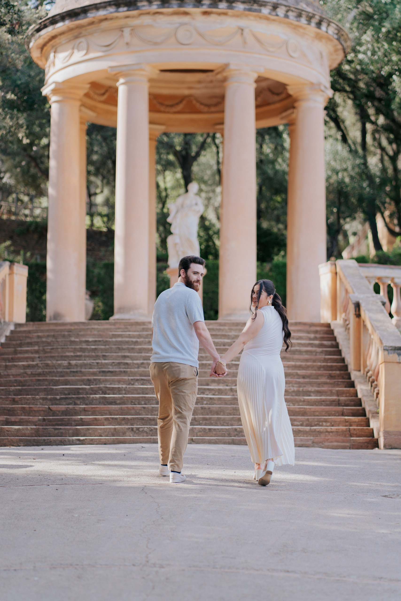 Love Story Photoshoot in Barcelona With an Engagement Photographer