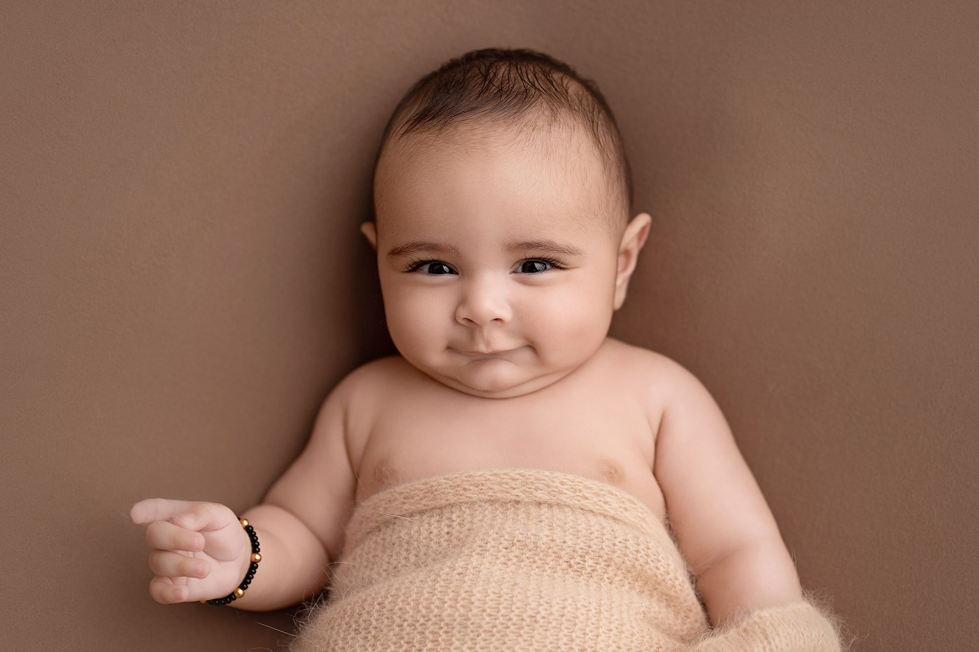 Photo session for 3-12 months babies price guide. Newborn and family photographer. Hills District. Sydney