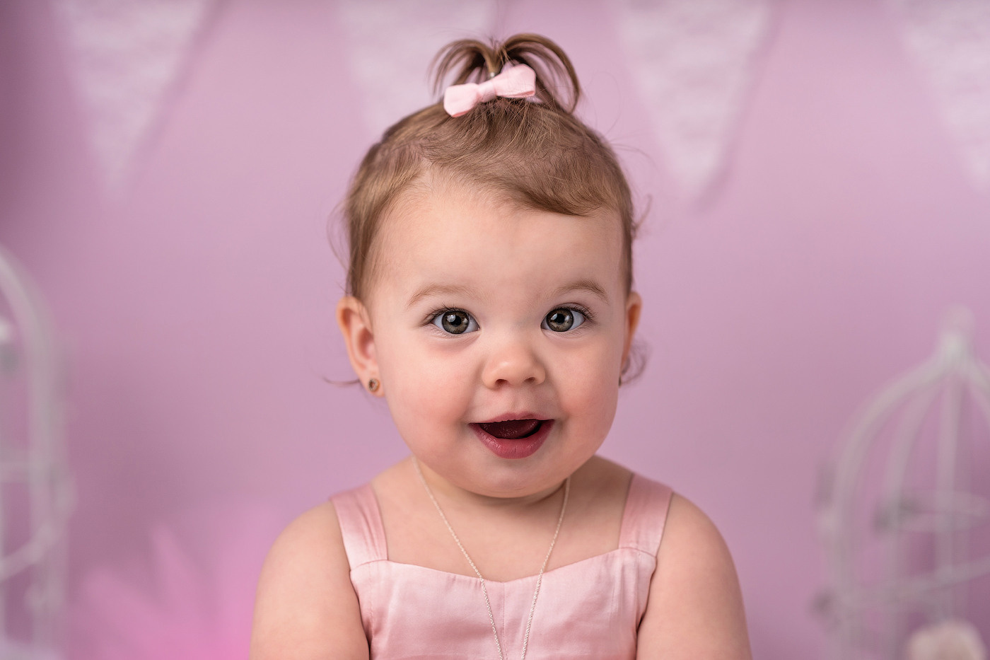 Best cake smash photographer in Sydney, Hills area.