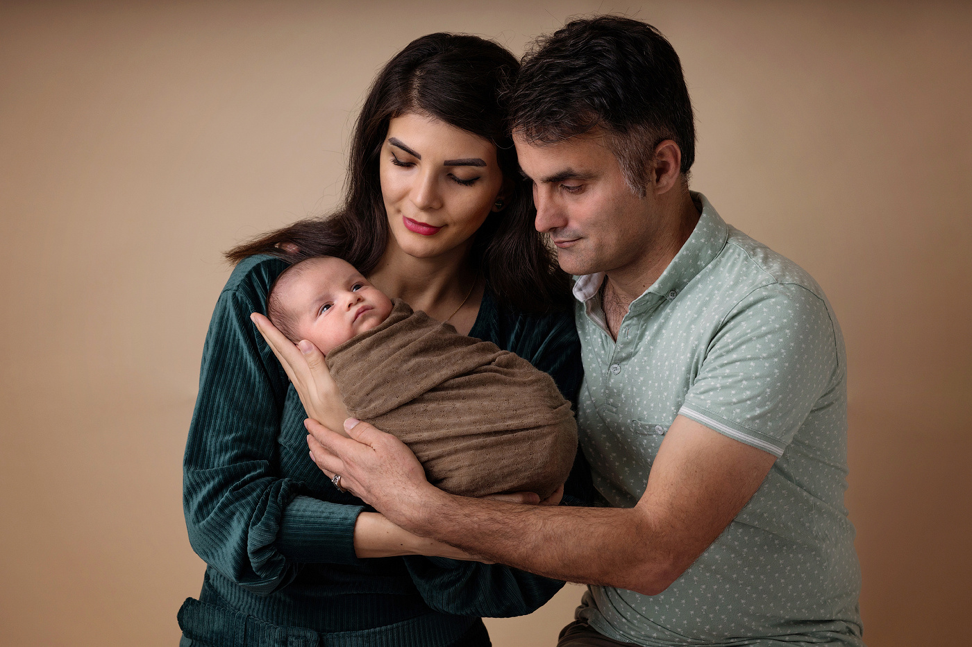 Newborn session price guide. Newborn and family photographer. Hills District. Sydney