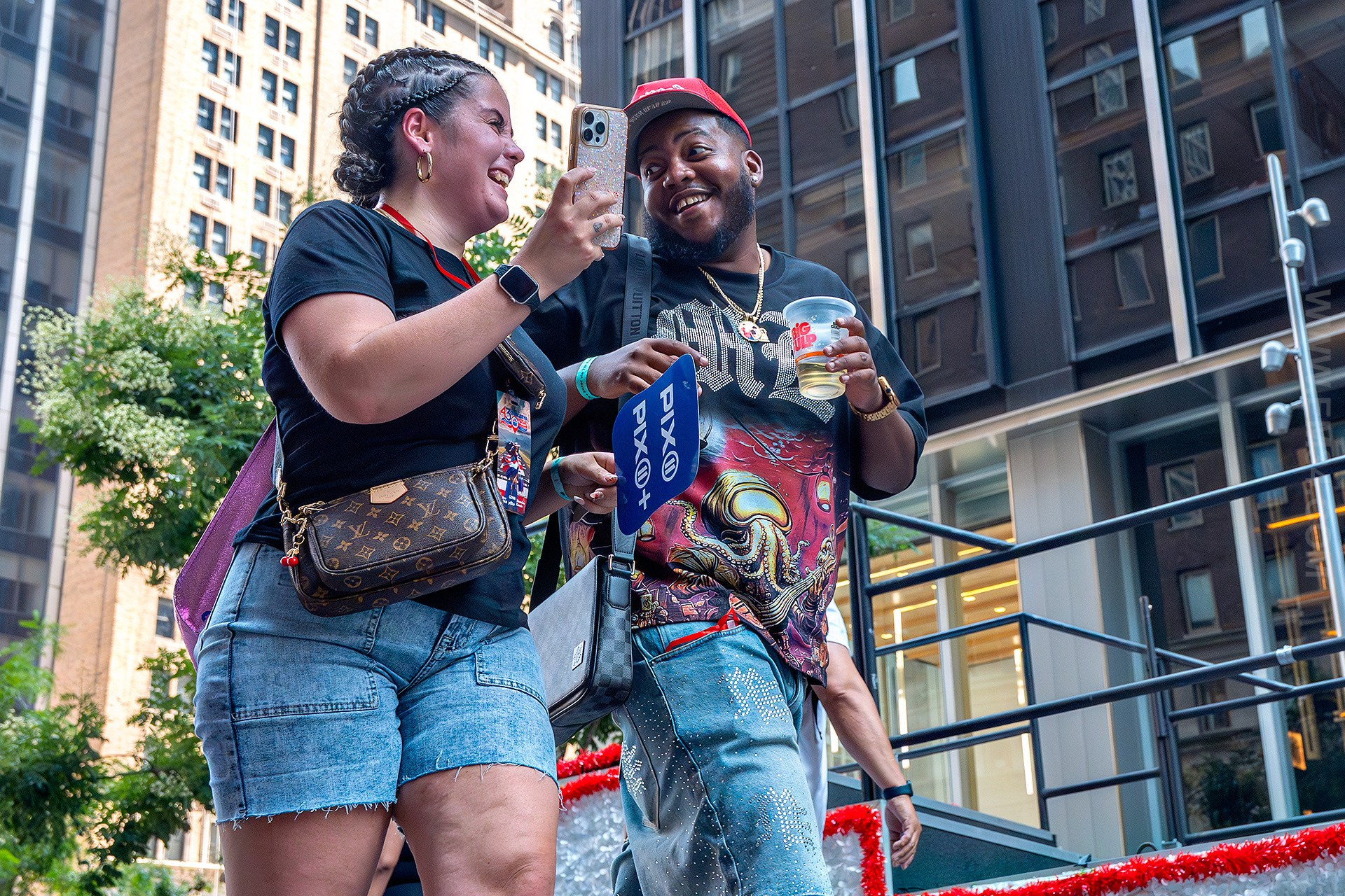 Dominican Day Parade NYC Photos — Sony A9 III + 16-35mm GM Lens Capturing 42nd to 55th Street in Stunning Street Photography. Emin Kuliyev — Award-Winning Wedding Photojournalist NYC & USA | Best Wedding Photographer Known for Candid, Timeless Moments