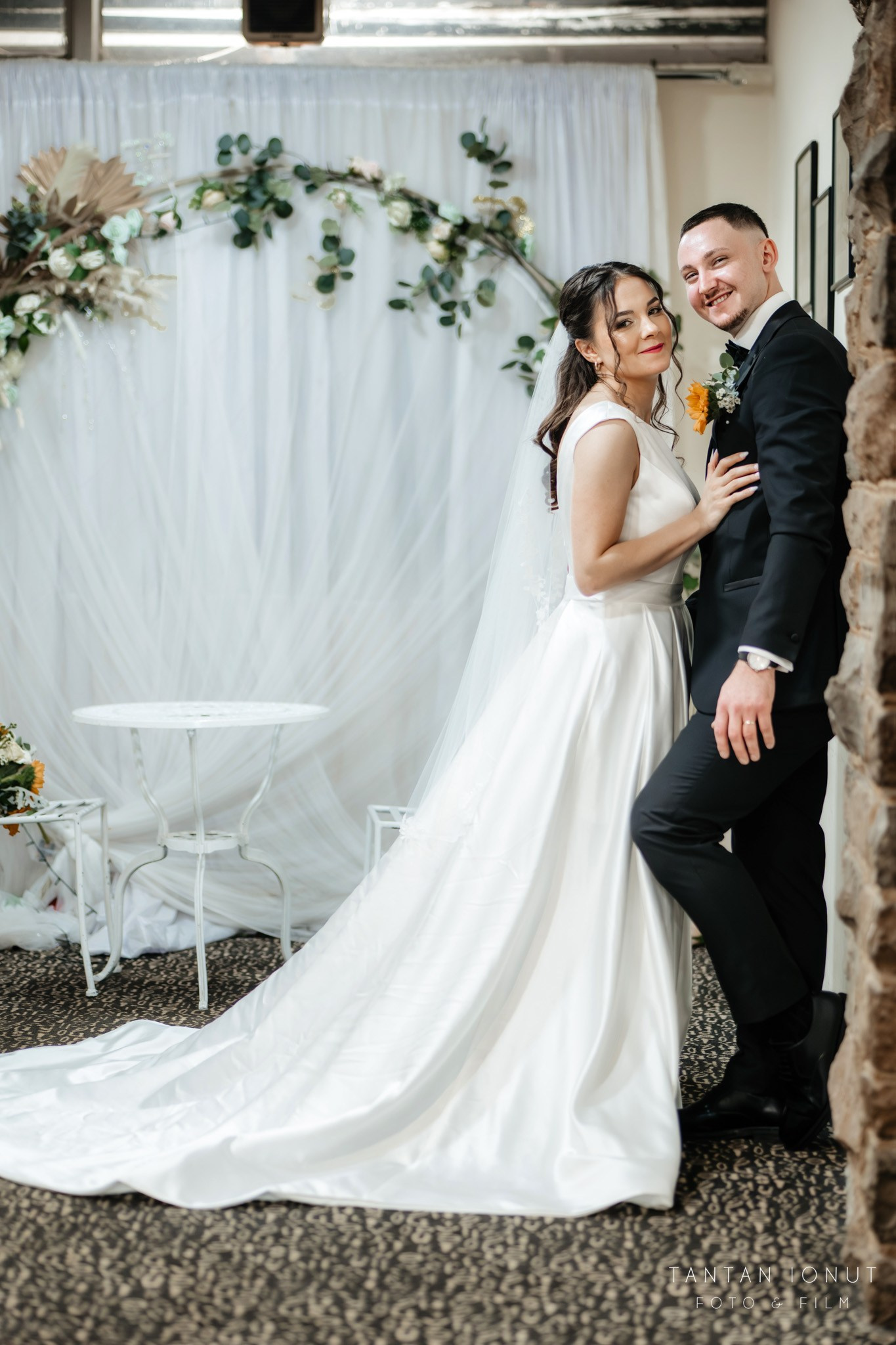 Mihaela & Razvan. TANTAN IONUT FOTO & FILM