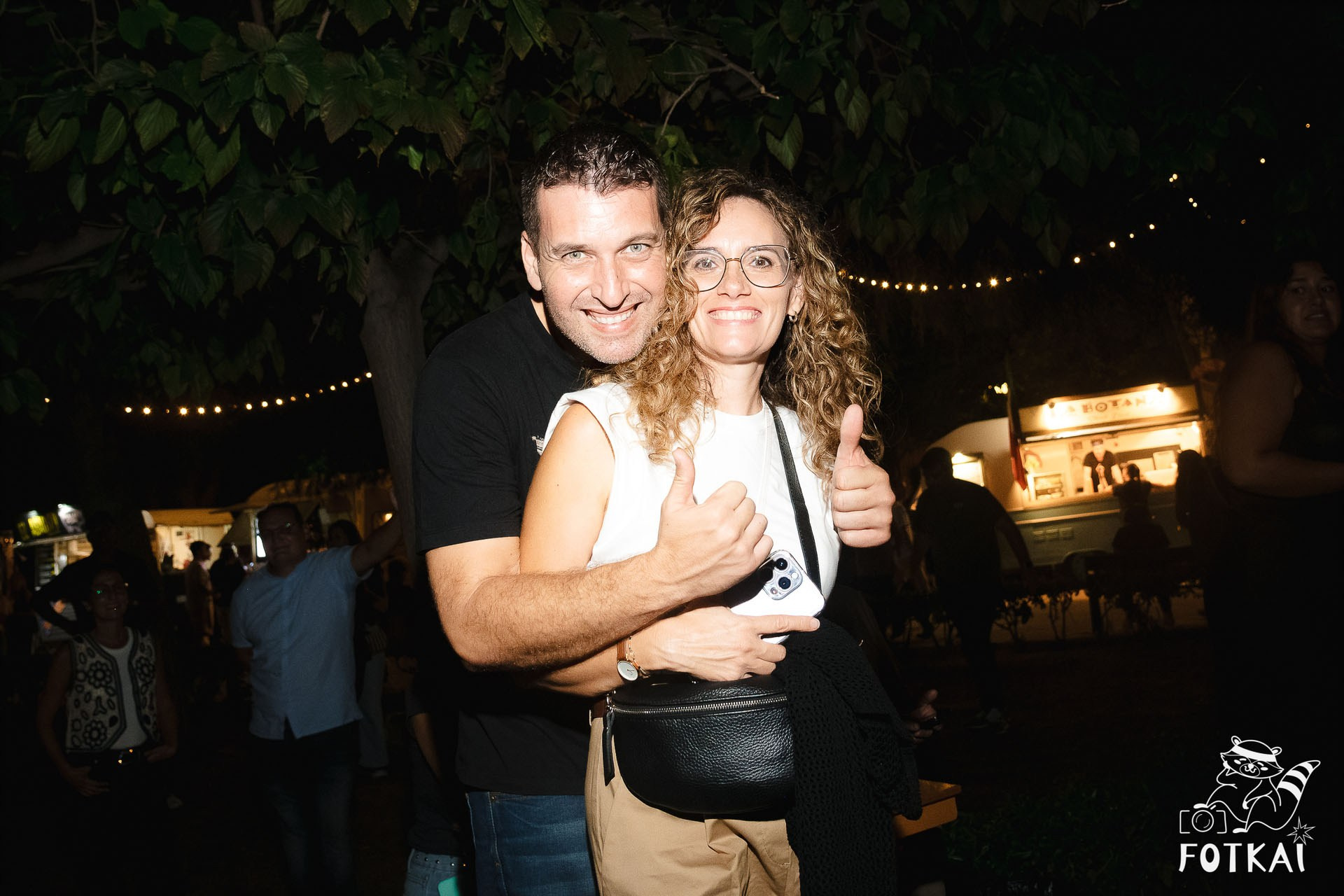 Фотоотчёт Street Food Market Torrevieja — Seguridad Social & Las Hienas DJs | FOTKAI