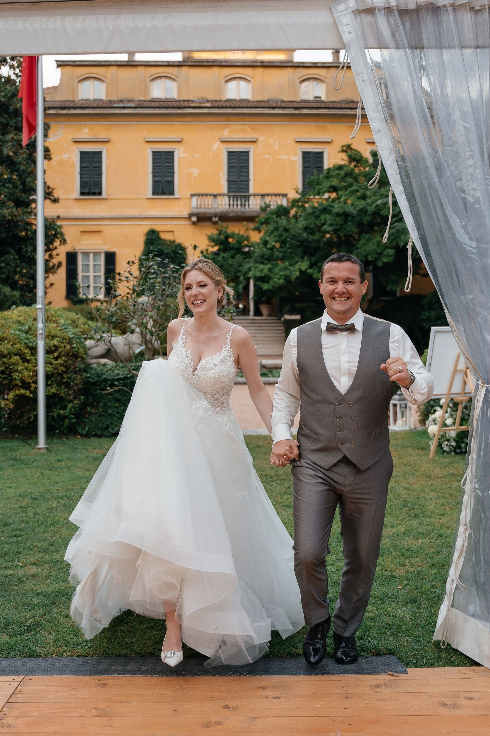 couple entering the reception