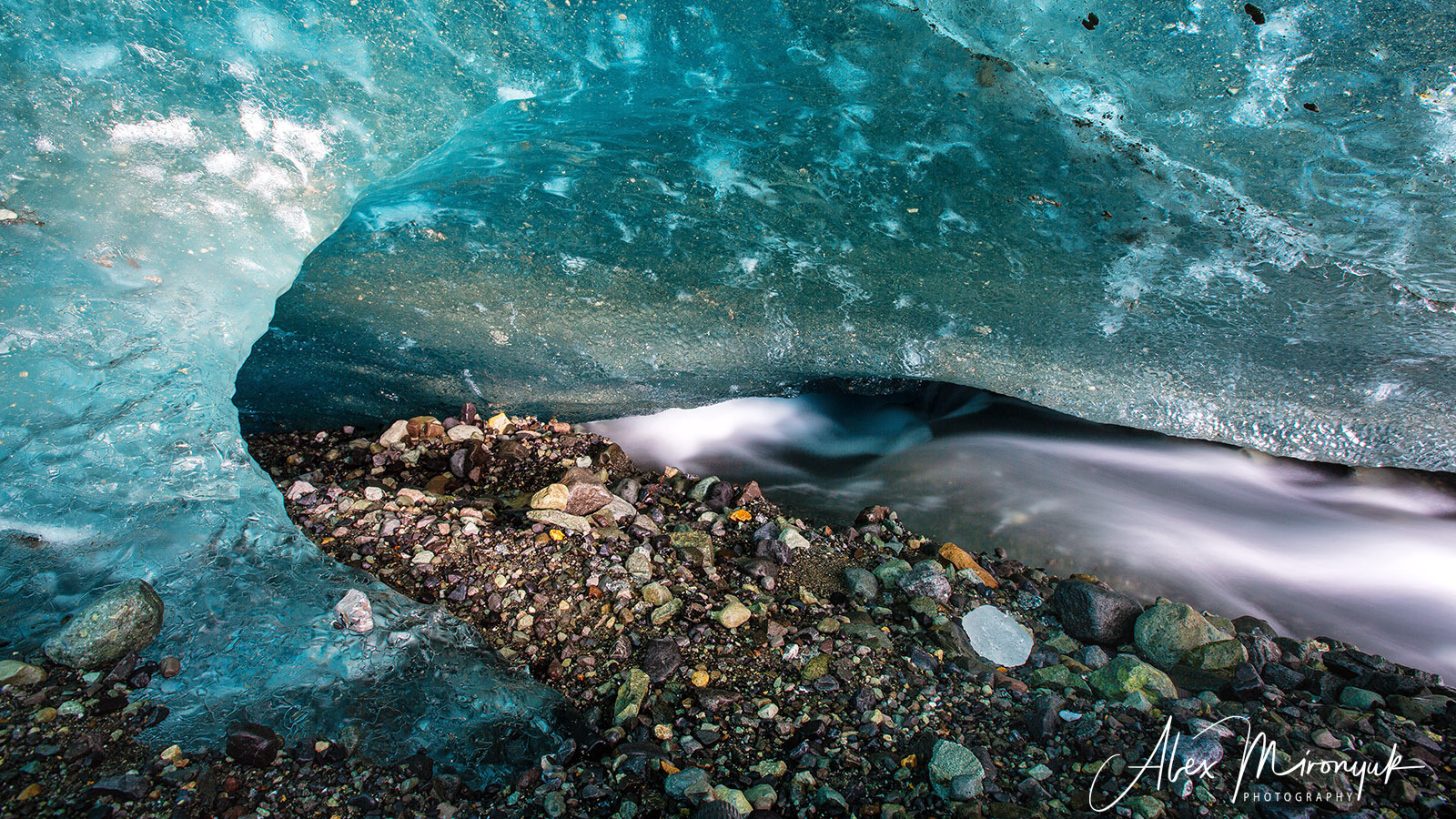 Ice Caves Adventure. Pet, Senior, Landscape, portrait studio, photographer in Miami and Sou