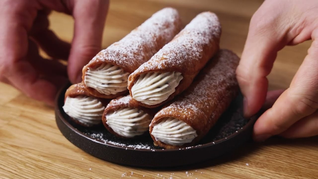 Real Homemade Cannoli. Max Griss I Food Photography & Videography Helsinki