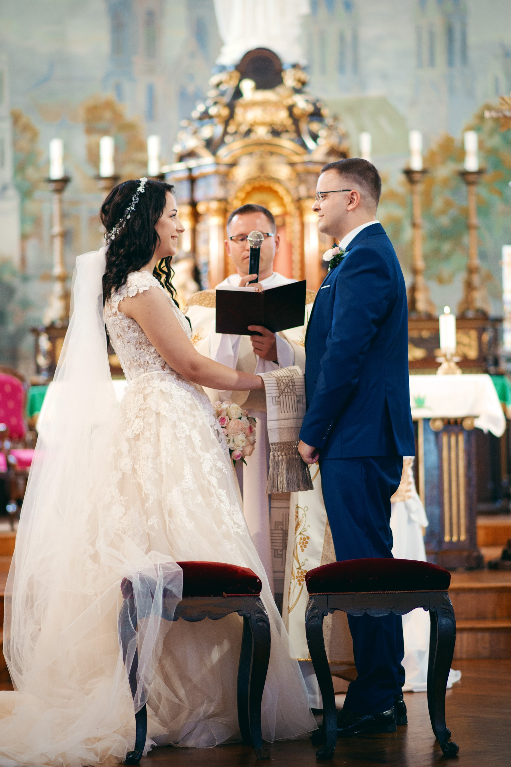 Vestuvių fotosesija, ceremonija, Vestuvių pasiruošimo fotografavimas. Vestuvių fotografas Vilnius Trakai kaina vestuvių fotografavimas fotografė personal.lt photogrpahy kainos jaunoji jaunikis nuotaka santuoka vestuvės, profesionali natūrali meninė reportažinė klasikinė fotosesija, vestuvių fotosesija gamtoje dvare