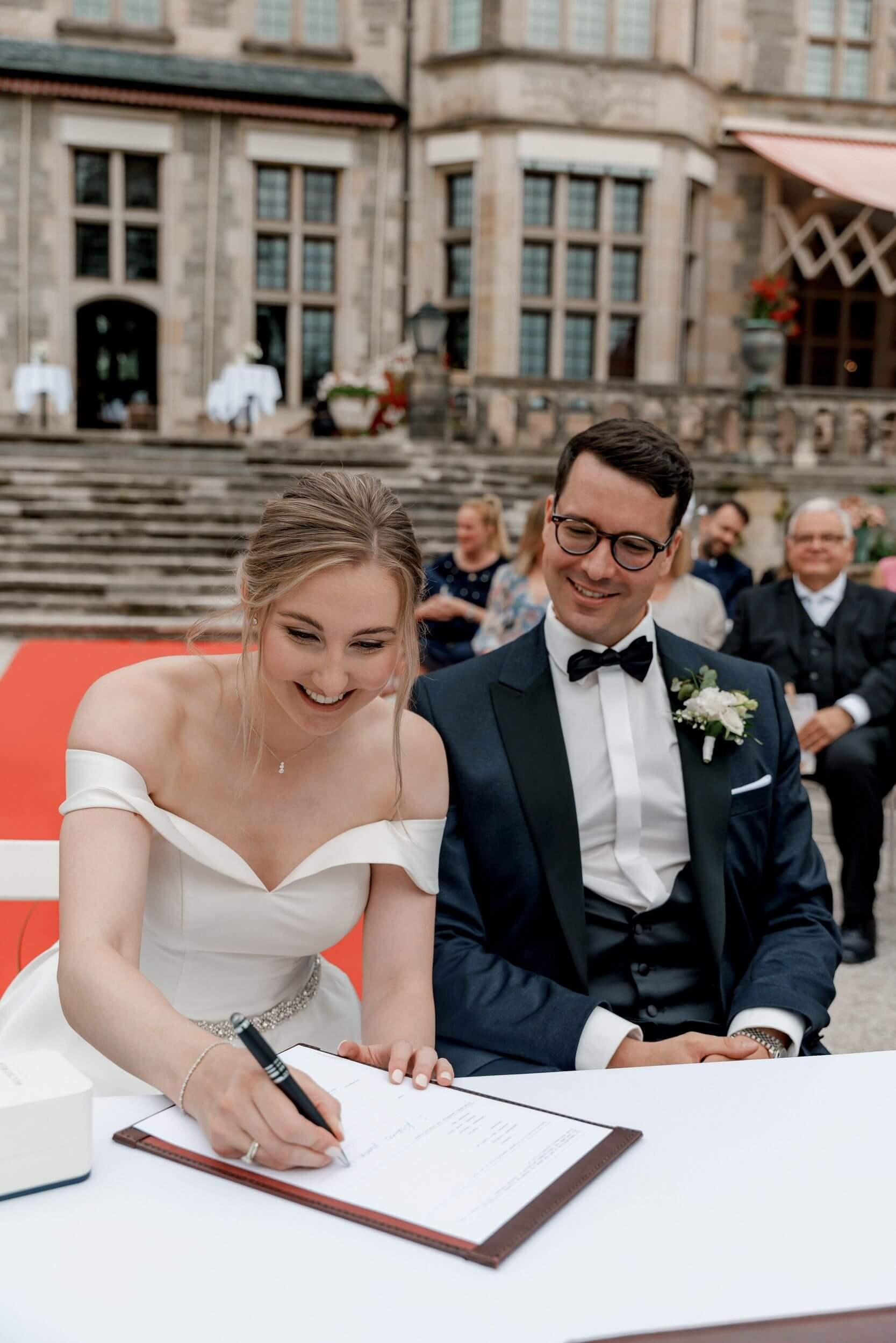 Civil Wedding at Schlosshotel Kronberg. Wedding photographer & videographer Frankfurt | Denis Mirosnik