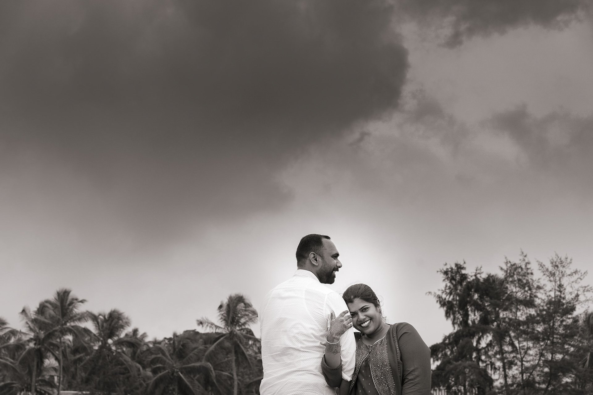 Engagement & Pre-Wedding Portraits in Thrissur, Kerala | ONEIRO