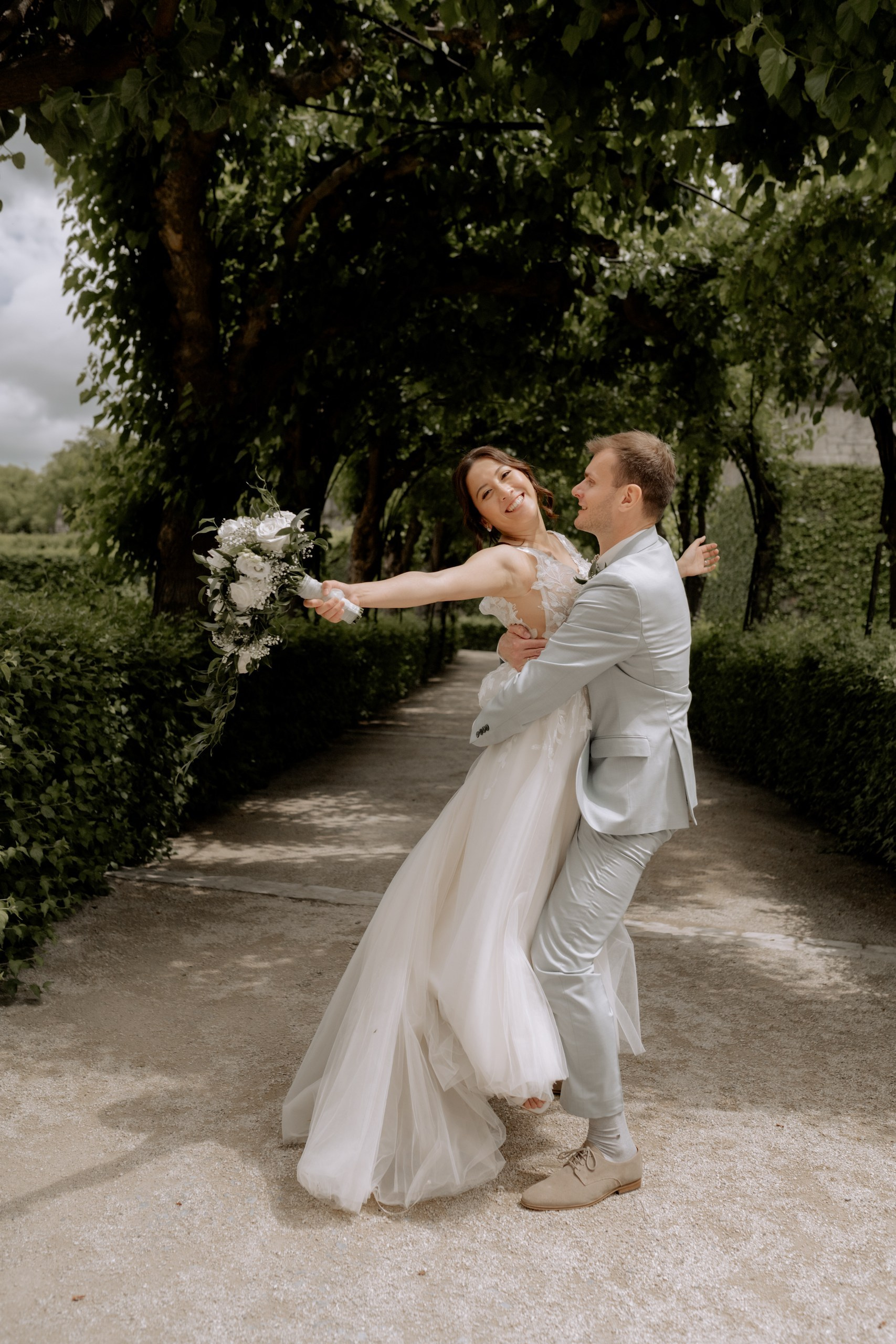 Brautpaarshooting in Schloss Ludwigsburg. Hochzeitsfotografin Würzburg & Unterfranken | Anna Saribekyan