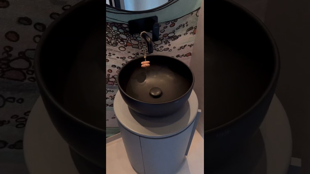 TikTok video izcenojumi / piedāvājumi. Video filmēšana un veidošana ar telefonu, filmēšanas kursi