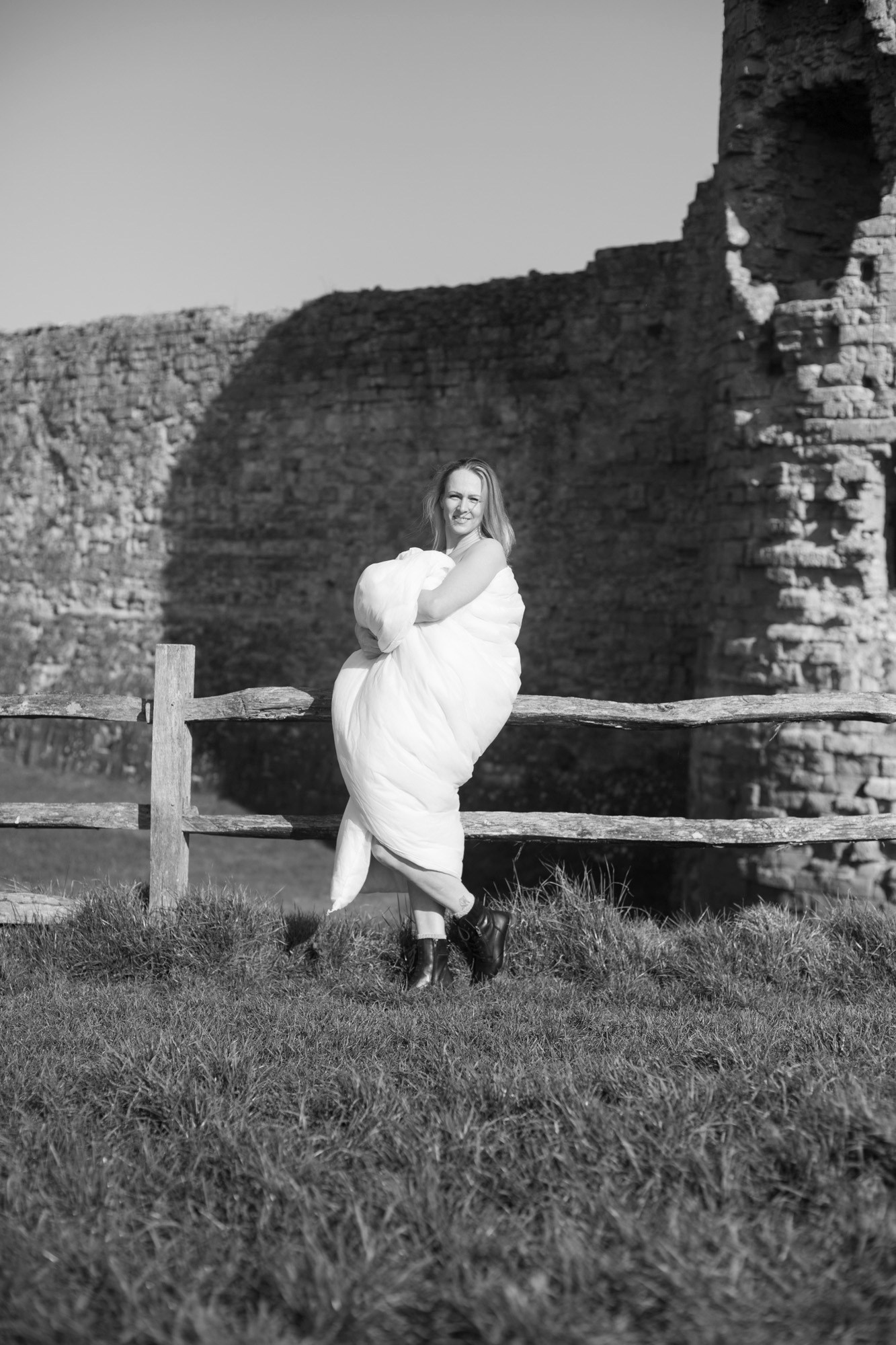 WRAP YOURSELF. Natalja Poplavska — Visual artist, Photographer, East Sussex, London