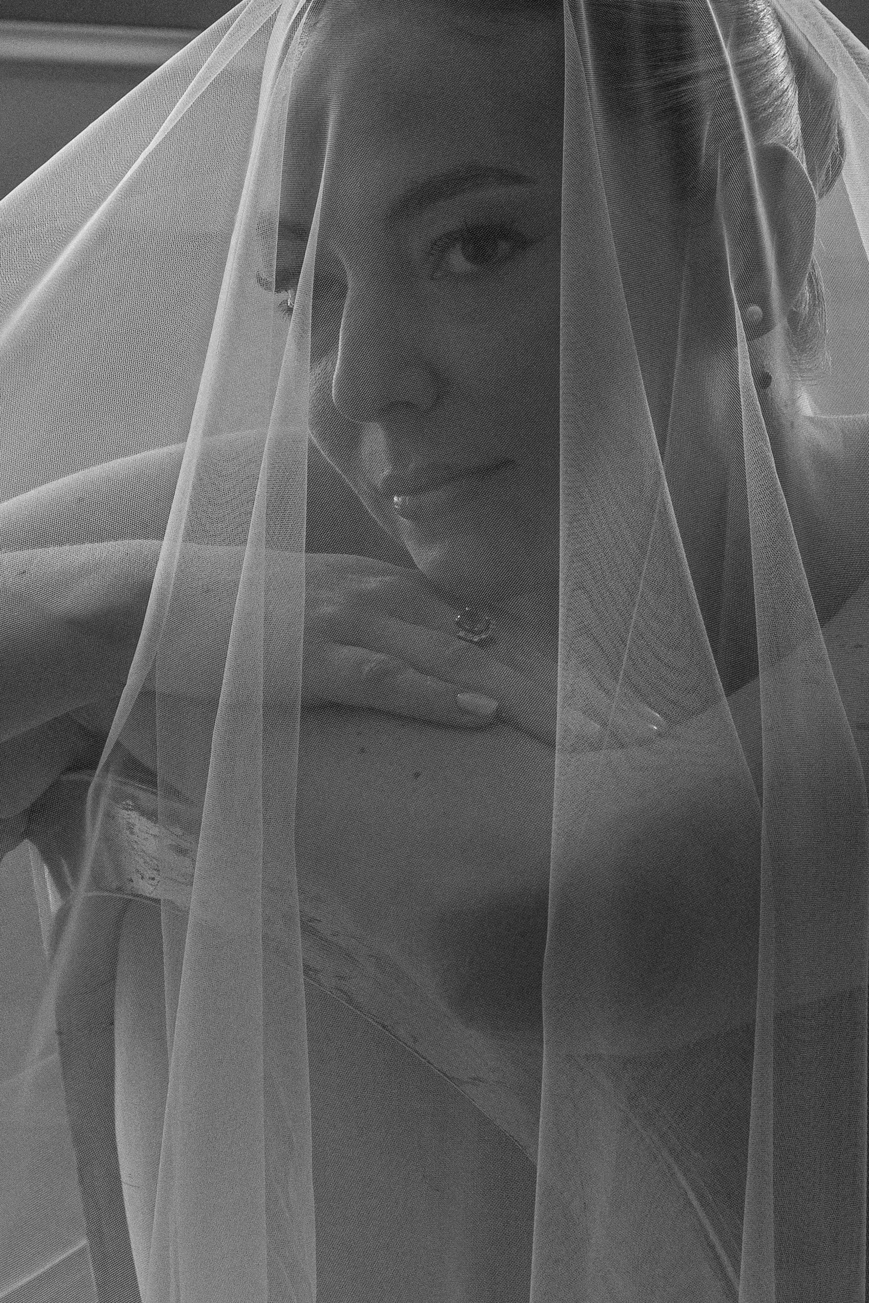 Lucy Hubert — Photographe de mariage à Paris et en France