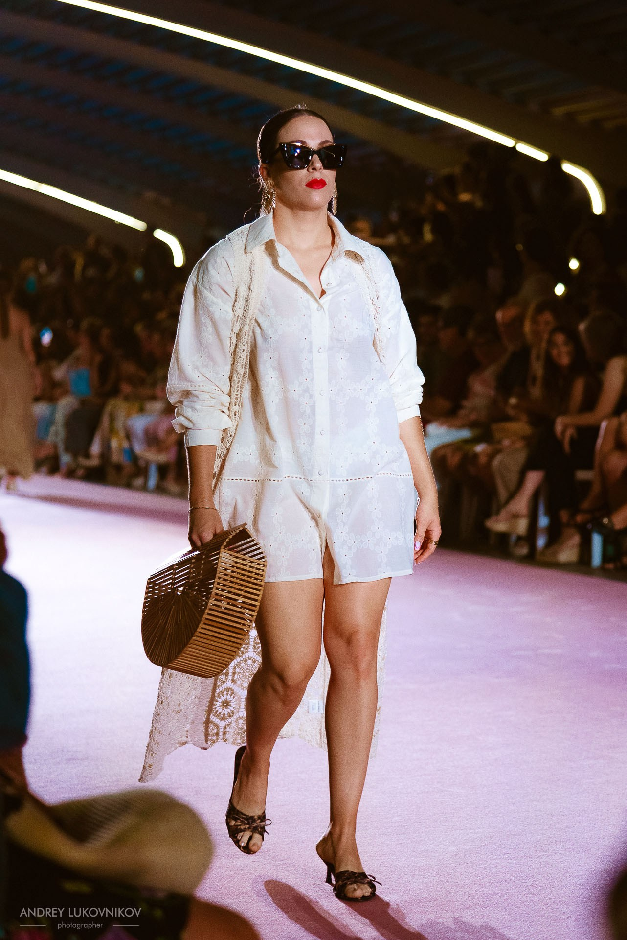 Reportaje del Fin de Semana de Torrevieja 2024 — Fotógrafo de Desfiles de Moda en España, Andrey Lukovnikov