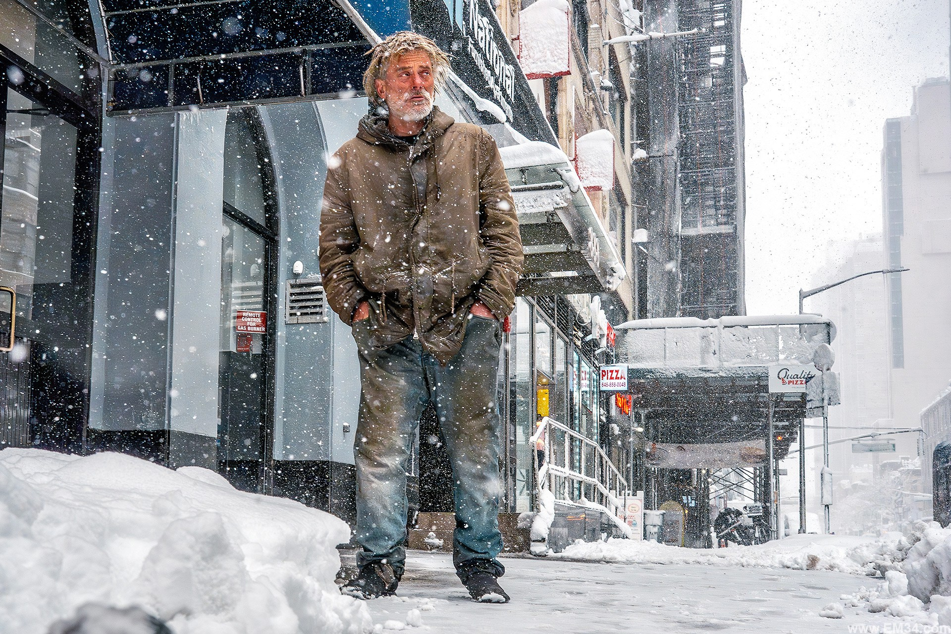 Blizzard in Manhattan, New York — two days ago. After 25 years here I braved the freezing storm to capture fairy-tale snow at iconic spots. Emin Kuliyev — Award-Winning Wedding Photojournalist NYC & USA | Best Wedding Photographer Known for Candid, Timeless Moments
