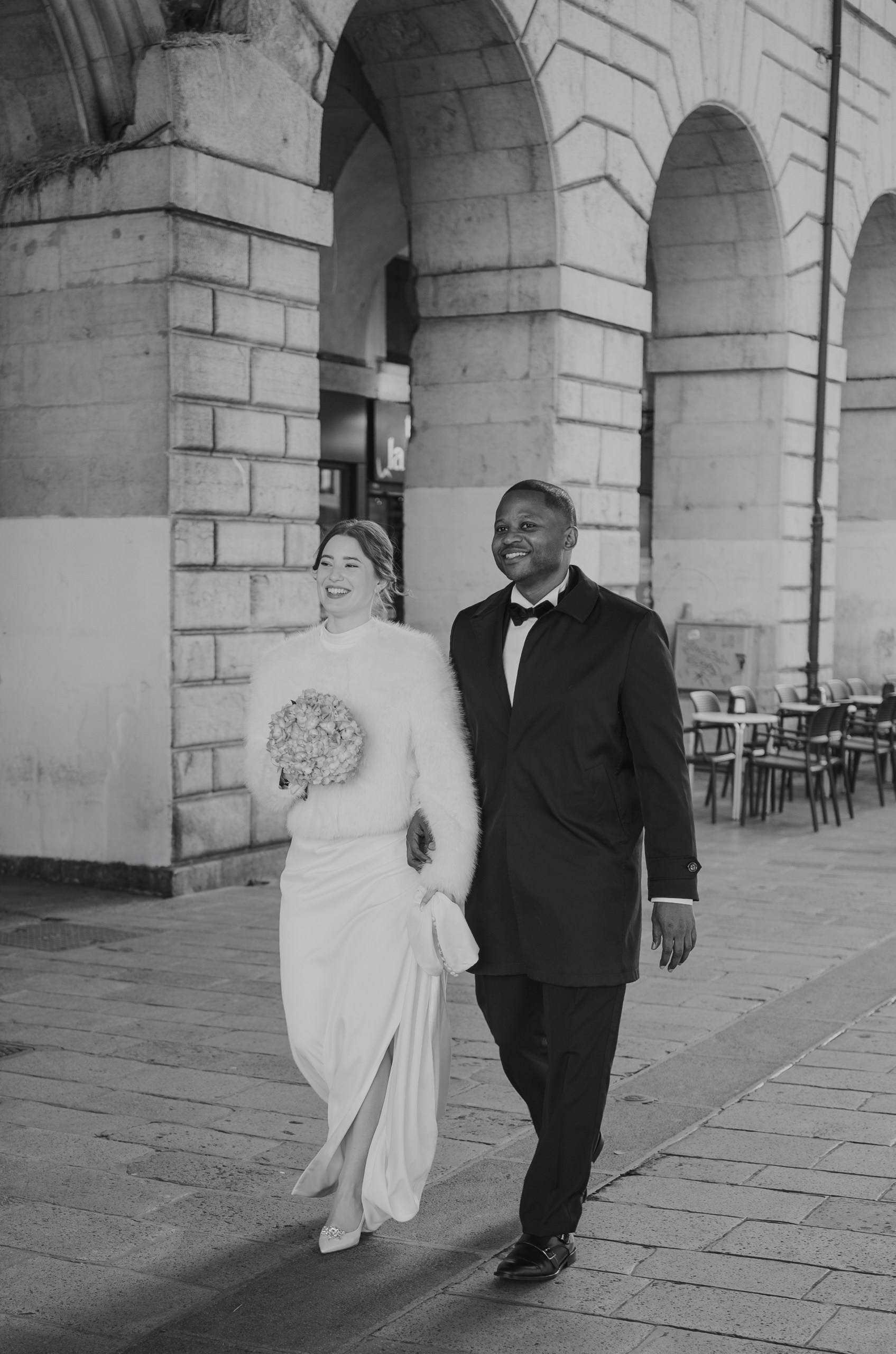 Wedding at Caffè Pedrocchi, Padua. El Velo Blanco I Wedding Photographers