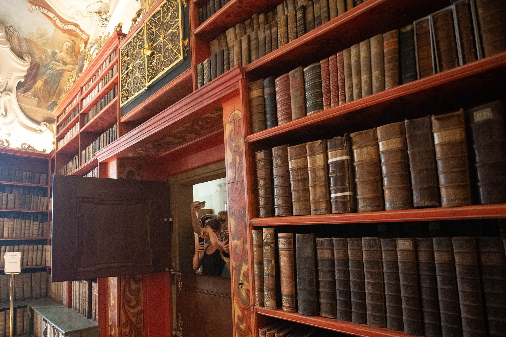 Strahov Library Prague Proposal | Surprise Engagement Photos in Prague