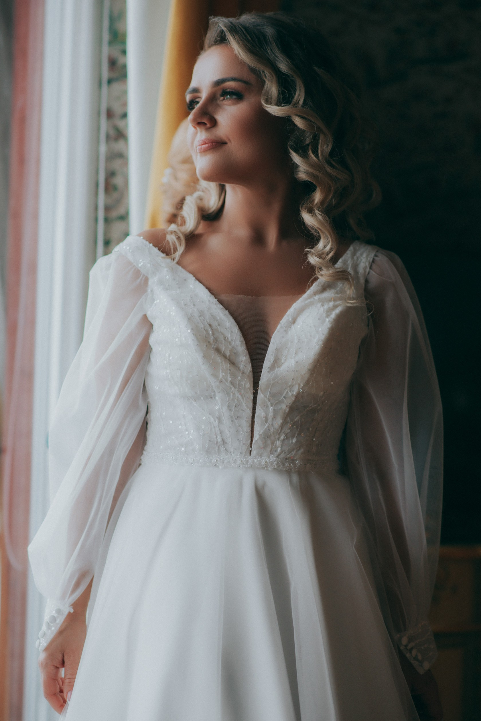 Vestuvių fotosesija, pasiruošimas, Vestuvių pasiruošimo fotografavimas. Vestuvių fotografas Vilnius Trakai kaina vestuvių fotografavimas fotografė personal.lt photogrpahy kainos jaunoji jaunikis nuotaka santuoka vestuvės, profesionali natūrali meninė reportažinė klasikinė fotosesija