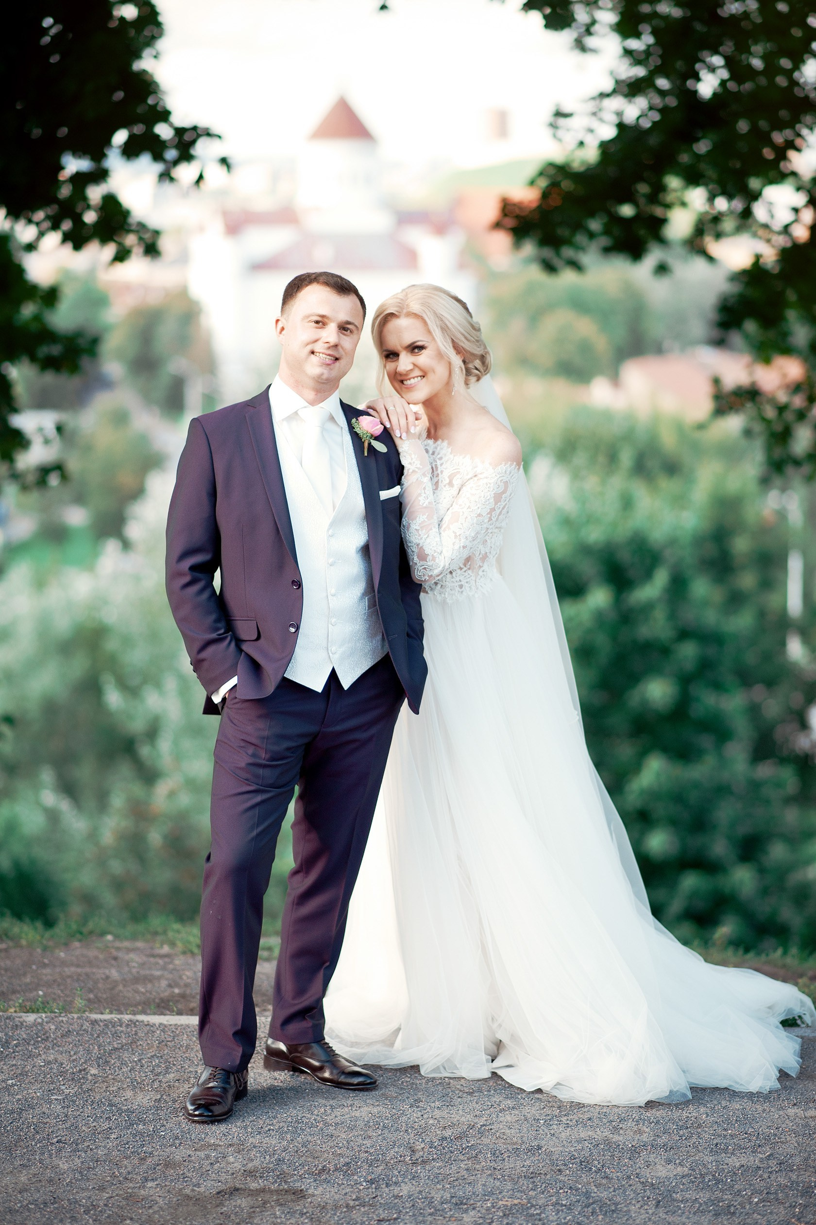 Vestuvių fotosesija, ceremonija, Vestuvių pasiruošimo fotografavimas. Vestuvių fotografas Vilnius Trakai kaina vestuvių fotografavimas fotografė personal.lt photogrpahy kainos jaunoji jaunikis nuotaka santuoka vestuvės, profesionali natūrali meninė reportažinė klasikinė fotosesija, vestuvių fotosesija gamtoje dvare