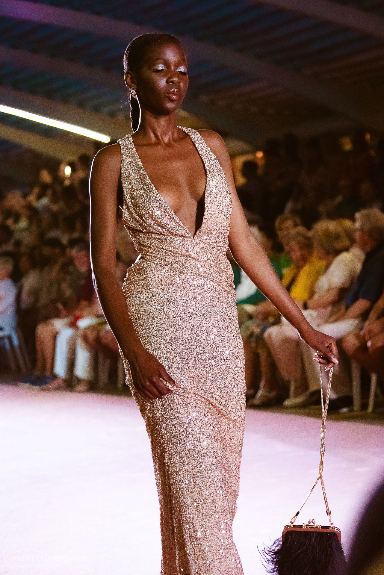 Reportaje del Fin de Semana de Torrevieja 2024 — Fotógrafo de Desfiles de Moda en España, Andrey Lukovnikov