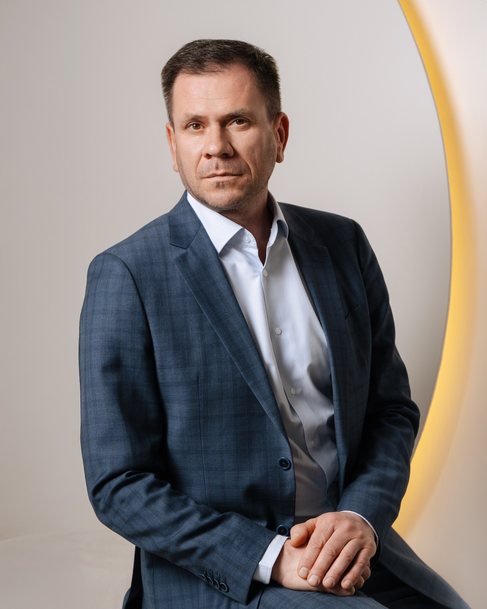 Съёмка для руководителей крупной компании — корпоративные портреты и командное фото. Портретный фотограф в Москве — личные и бизнес-задачи | Денис Карелов