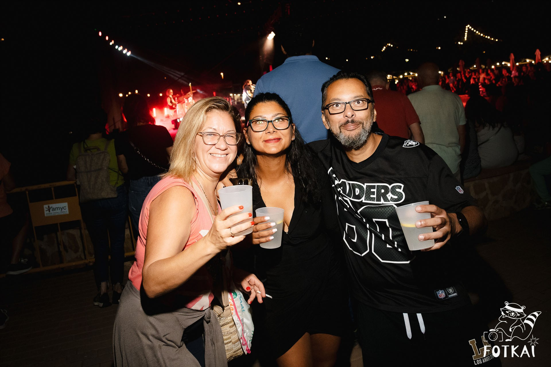 Фотоотчёт Street Food Market Torrevieja — Seguridad Social & Las Hienas DJs | FOTKAI