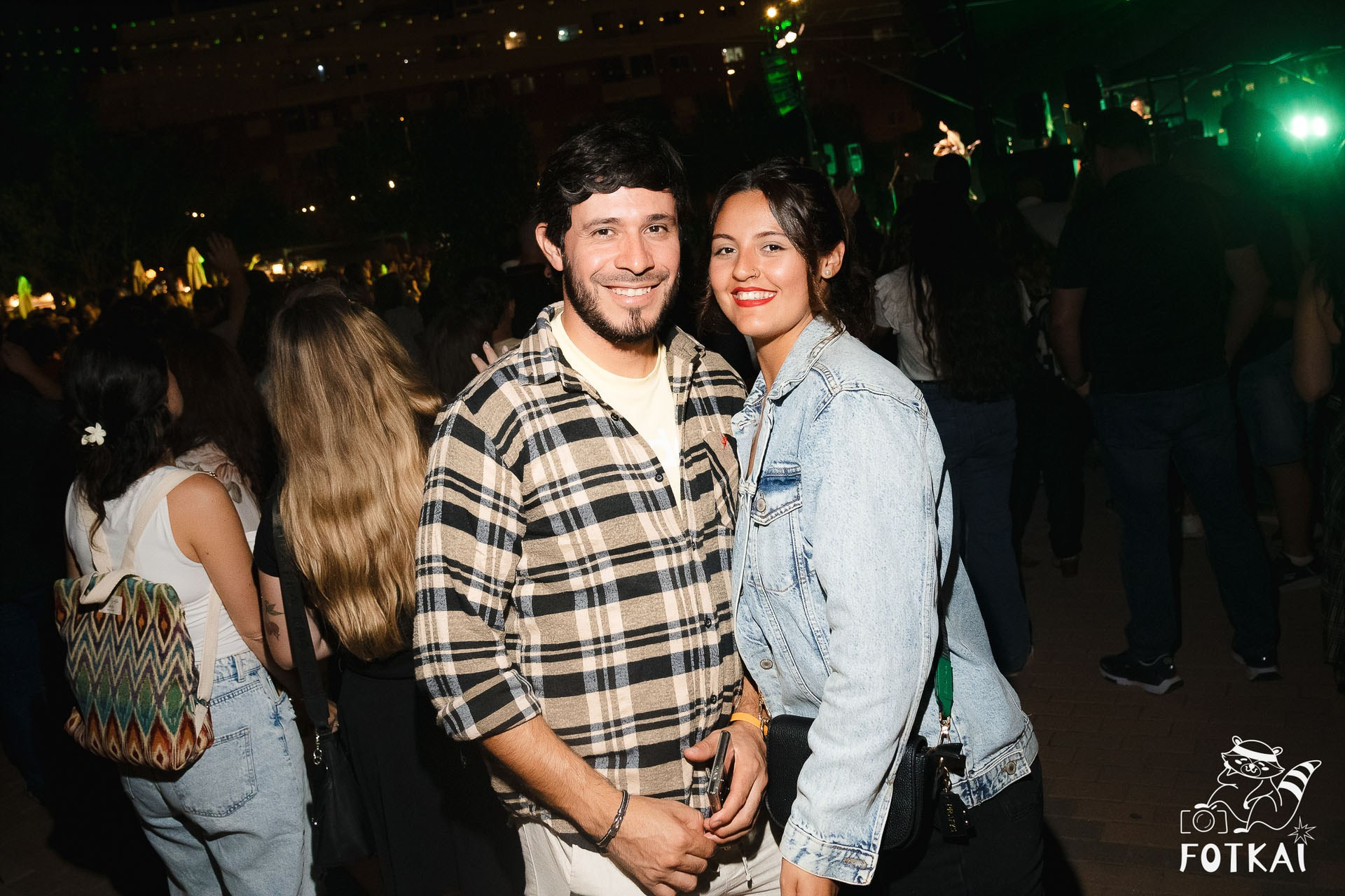 Фотоотчёт Street Food Market Torrevieja — Seguridad Social & Las Hienas DJs | FOTKAI