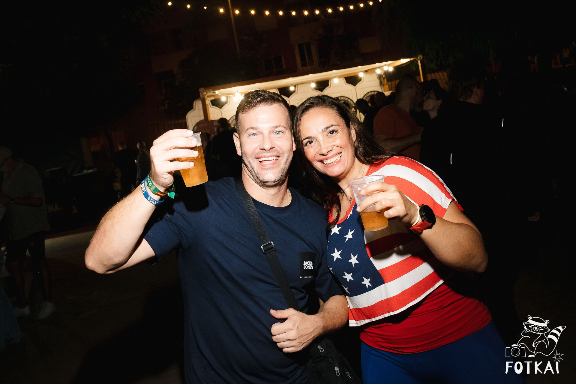 Фотоотчёт Street Food Market Torrevieja — Seguridad Social & Las Hienas DJs | FOTKAI