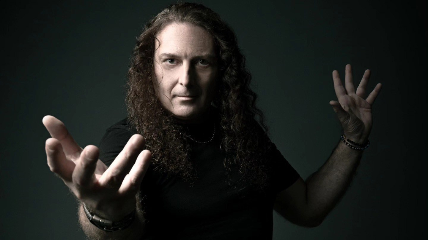 Fabio Lione, la voz legendaria de Rhapsody, actuará en Madrid con su proyecto Dawn of Victory | FOTKAI
