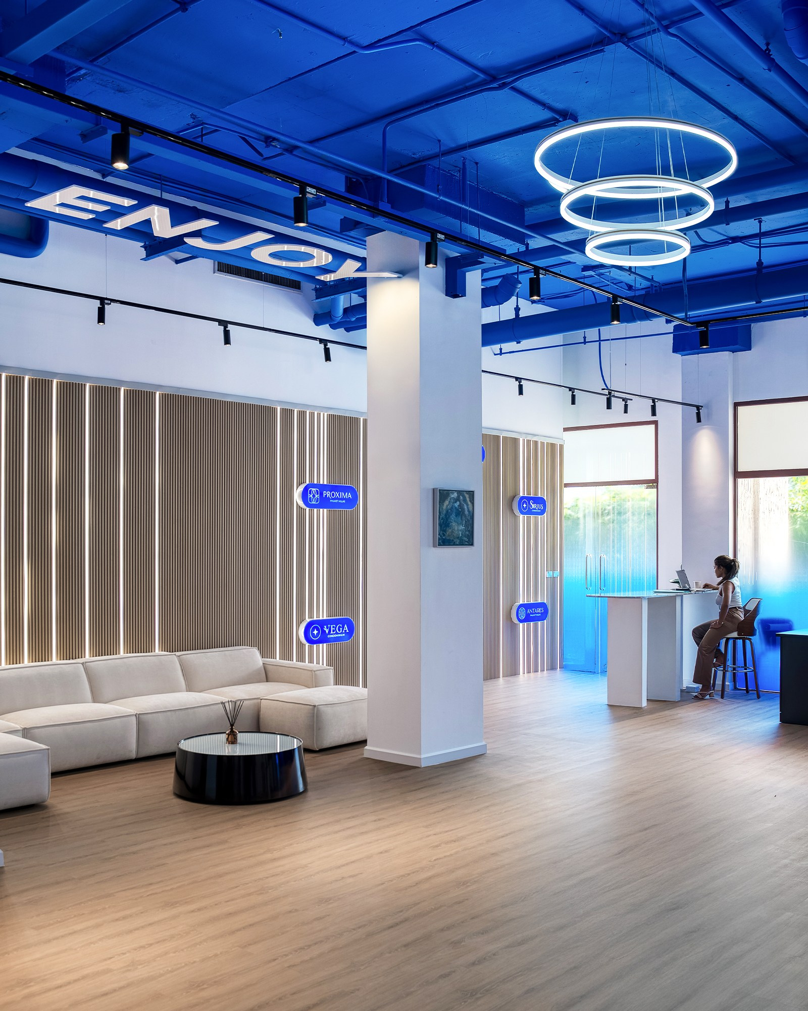 Холл Metrics Development. Интерьерный фотограф на Пхукете | Perelude Interior