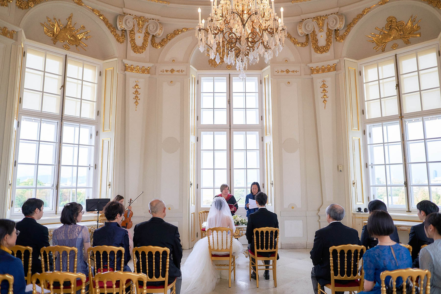 Intimate Belvedere Palace Wedding | Vienna Love Story