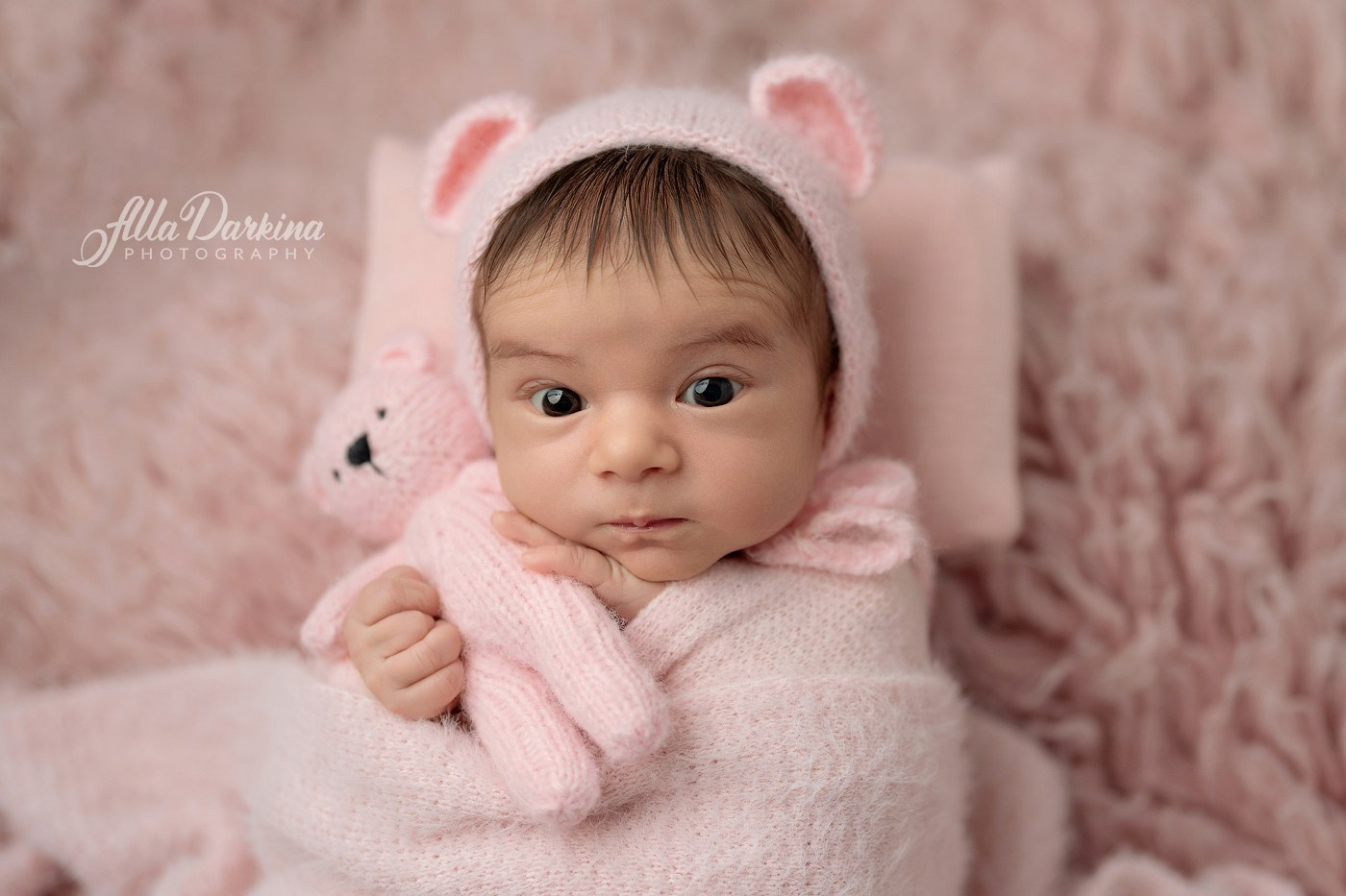 Newborn photo session. Newborn and family photographer. Hills District. Sydney