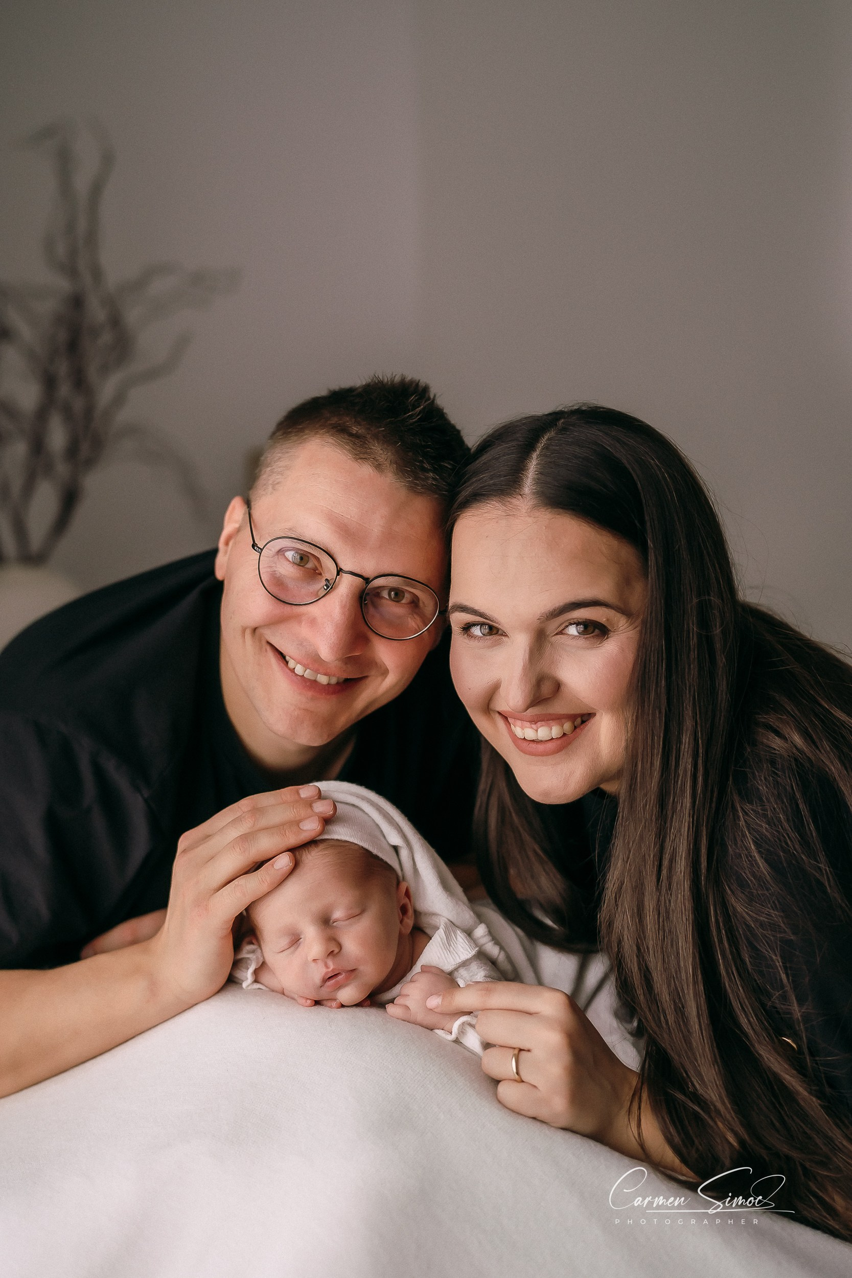 Servicii foto. Fotograf de familie, evenimente, produs și brand personal în Zalau, Cluj-Napoca Carmen Simoc
