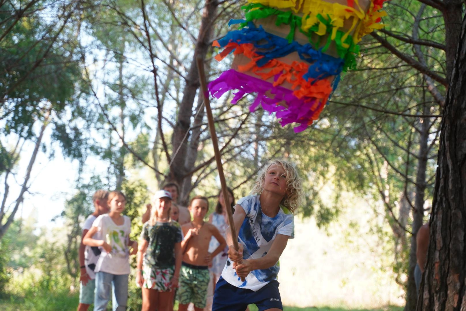 NEW РОДИТЕЛЬ И ПОДРОСТОК. Семейные лагеря в Европе с Ниной Янечковой и Ириной Зиновьевой