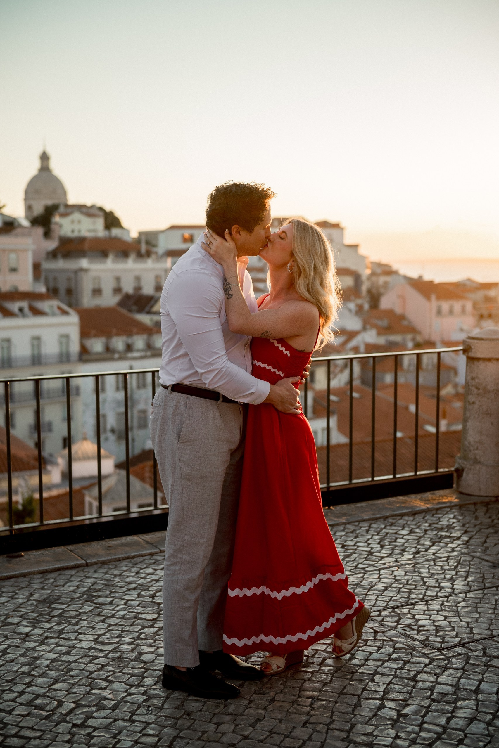 Your photographer in Lisbon — Anna Belova