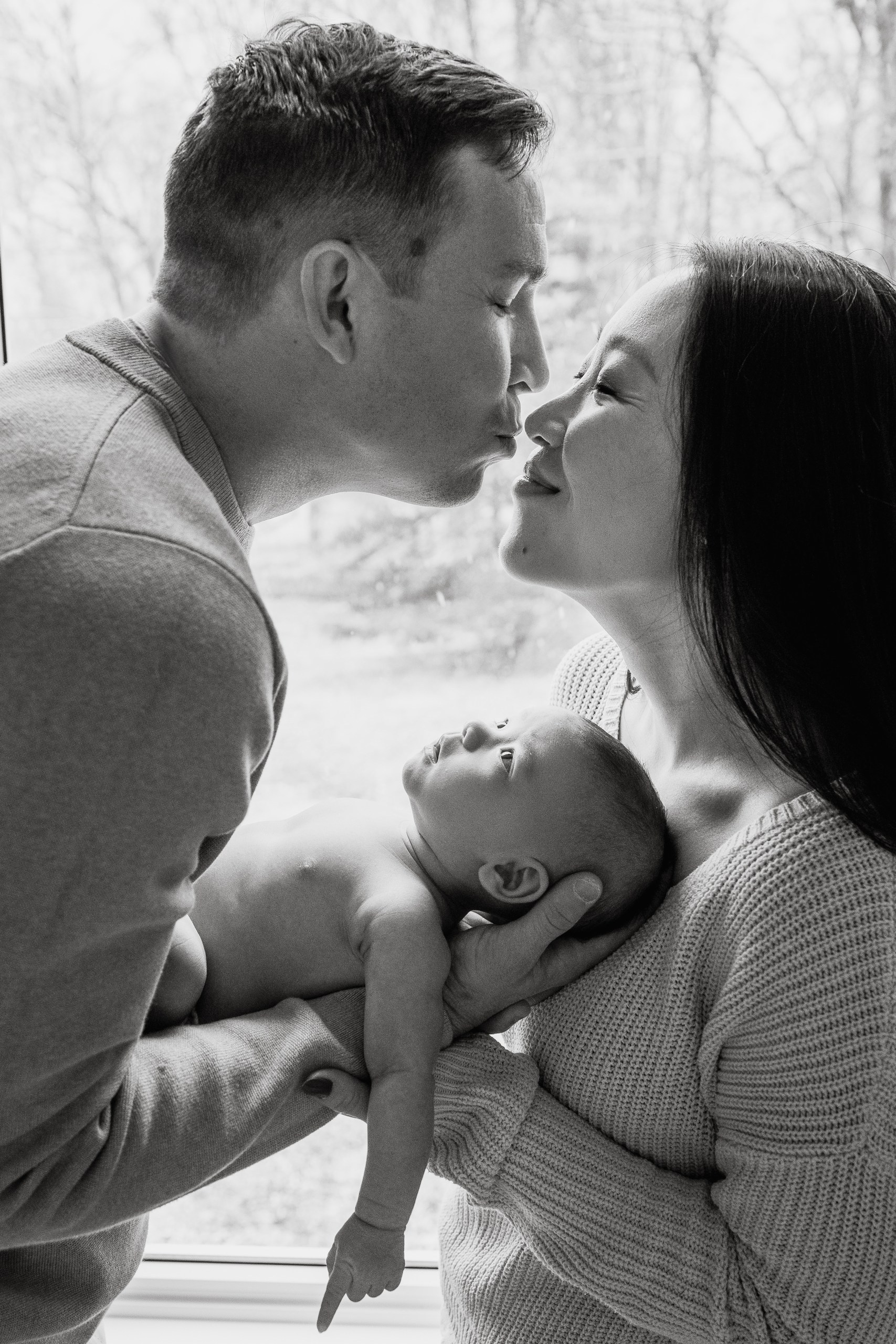 Kristine, Brian, Sloane. Alisa Tant — Family and newborn photographer Bucks County, Montgomery county, Philadelphia, NJ