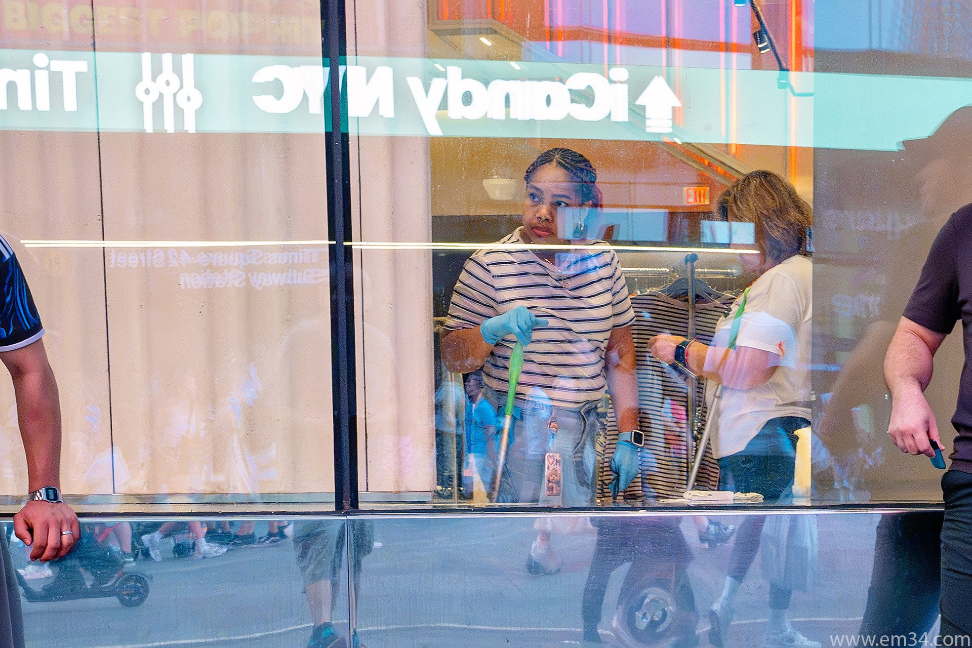 Spain vs Argentina Fans in Times Square | Street Photography by Emin Kuliyev