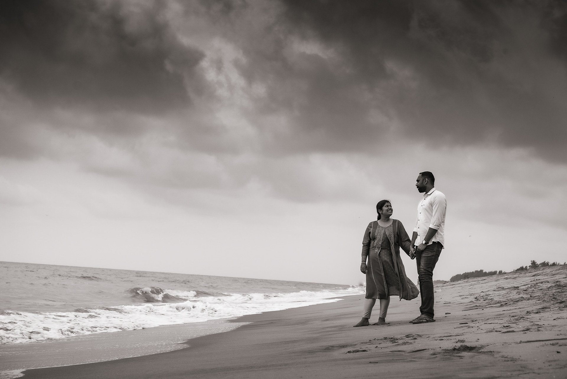 Engagement & Pre-Wedding Portraits in Thrissur, Kerala | ONEIRO