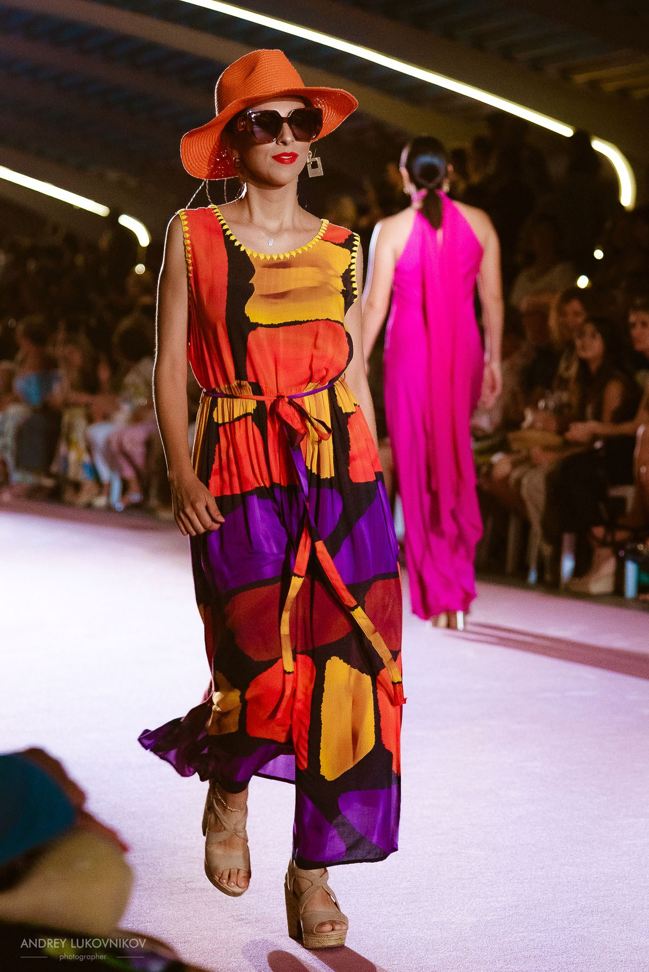 Reportaje del Fin de Semana de Torrevieja 2024 — Fotógrafo de Desfiles de Moda en España, Andrey Lukovnikov