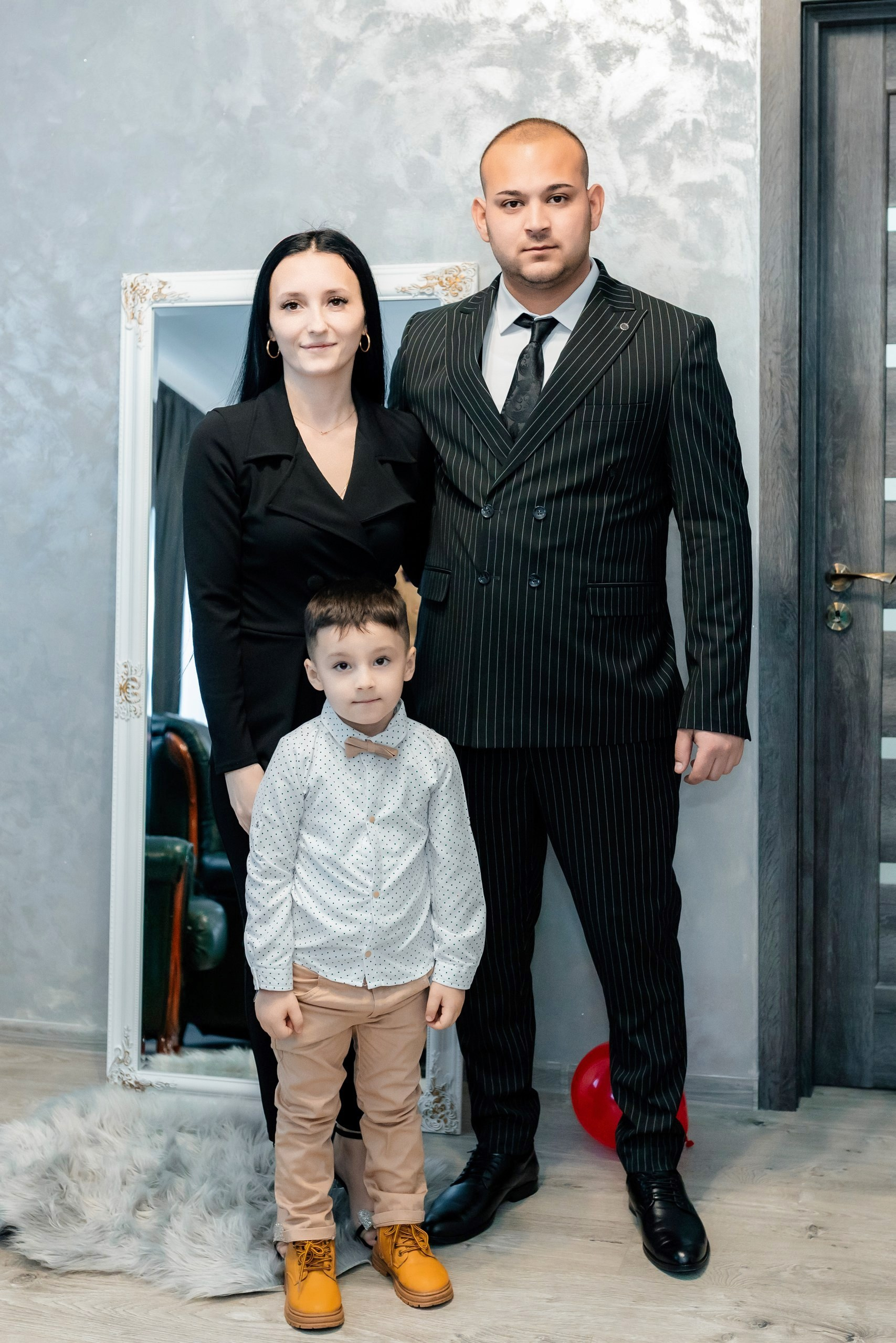 Fotograf nuntă Târgu Neamț – Samuel și Roxana, fotografie autentică realizată de AlinoFotoStudio 2. Fotograf nuntă Iași, Bacău, Suceava și Botoșani – Alin Chirilă surprinzând momente reale de nuntă 3. Fotografie de nuntă cu emoție și credință – AlinoFotoStudio, fotograf povestitor 4. Fotograf profesionist nuntă în Moldova – cadre naturale și pline de emoție 5. Alin Chirilă fotograf nuntă – poveste reală surprinsă prin fotografie 6. Fotograf nuntă cu stil documentar – momente autentice din ziua nunții Pregătiri mireasă acasă – fotografie naturală realizată de Alin Chirilă fotograf nuntă 8. Detalii din ziua nunții – fotograf nuntă Iași și Botoșani, AlinoFotoStudio 9. Emoții din dimineața nunții – fotograf profesionist Moldova 10. Cadre autentice din pregătiri – fotograf nuntă Suceava și Bacău Ceremonie religioasă nuntă – moment emoționant surprins de fotograf Alin Chirilă 12. Nuntă cu valori creștine – fotografie din biserică realizată cu discreție 13. Rugăciune și emoție în ziua nunții – fotograf nuntă Târgu Neamț 14. Legământ în fața lui Dumnezeu – fotografie de nuntă autentică 15. Fotograf nuntă biserică – momente sincere și pline de semnificație Petrecere de nuntă – cadre naturale realizate de AlinoFotoStudio 17. Bucurie și dans la nuntă – fotograf nuntă Iași și împrejurimi 18. Momente autentice de la restaurant – fotograf nuntă Bacău Suceava 19. Atmosferă de nuntă surprinsă discret – Alin Chirilă fotograf -AlinoFotoStudio – fotograf nuntă cu abordare naturală și emoțională 21. Alin Chirilă fotograf – povestitor prin fotografie de nuntă 22. Fotograf nuntă în Moldova – stil documentar și autentic 23. Fotografie de nuntă sinceră și elegantă – AlinoFotoStudio- Fotograf nuntă Iași Bacău Suceava Botoșani – Alin Chirilă AlinoFotoStudio 26. Fotograf nuntă Târgu Neamț și Moldova – fotografie profesională de eveniment 27. Fotograf nuntă cu valori creștine și stil documentar – AlinoFotoStudio - Alin Chirilă – AlinoFotoStudio Fotograf nuntă Iași • Bacău • Suceava • Botoșani - Samuel & Roxana, Târgu Neamț -Momente reale, trăite sincer și păstrate pentru totdeauna.