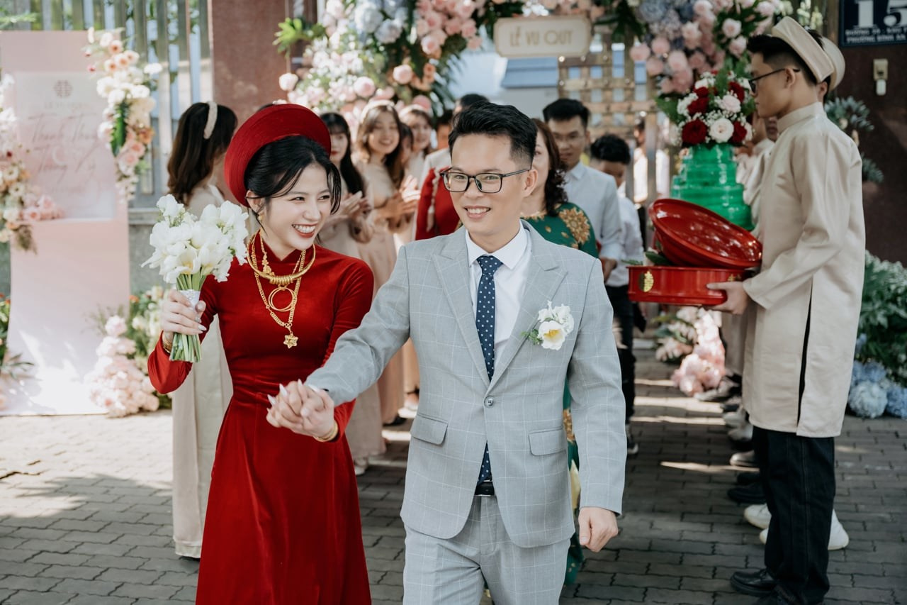Wedding Film | Cinematic Wedding Videography | SaigonWedding Present