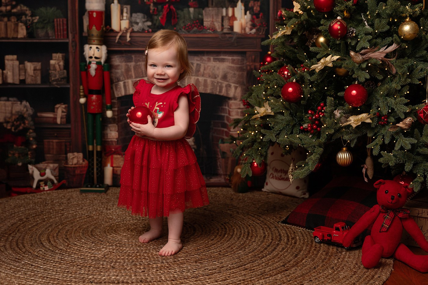 Christmas mini sessions 2025| Sydney. Newborn and family photographer. Hills District. Sydney