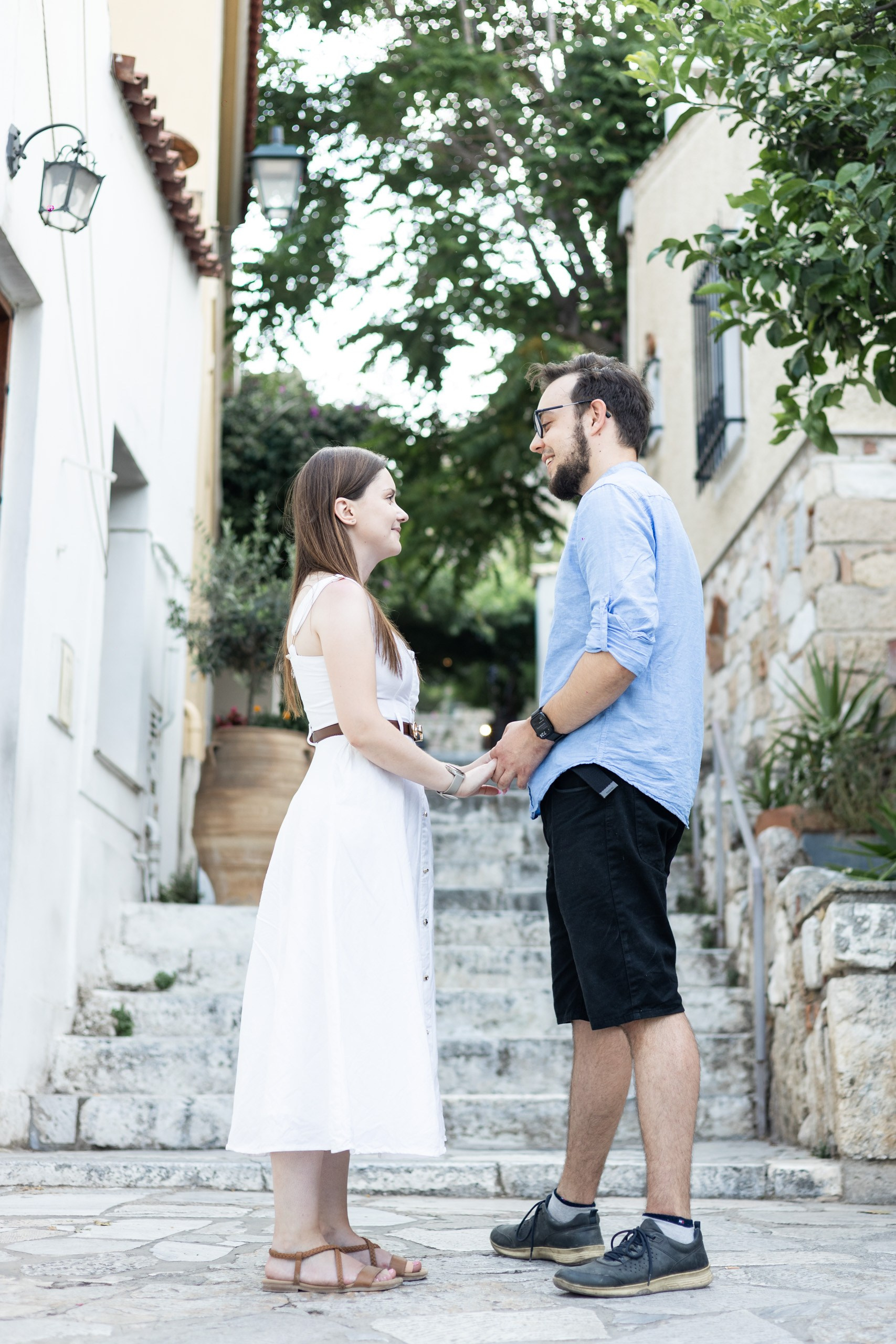 Couple walking through the streets of Anafiotika