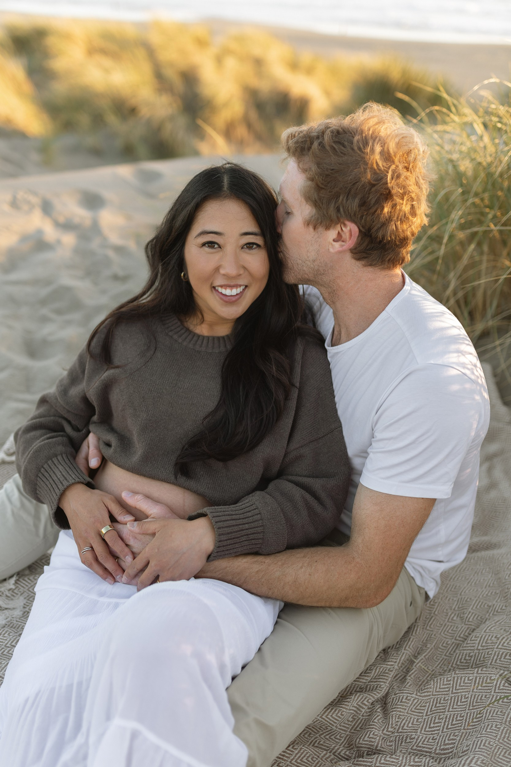 Romantic maternity photoshoot on Ocean Beach in San Francisco