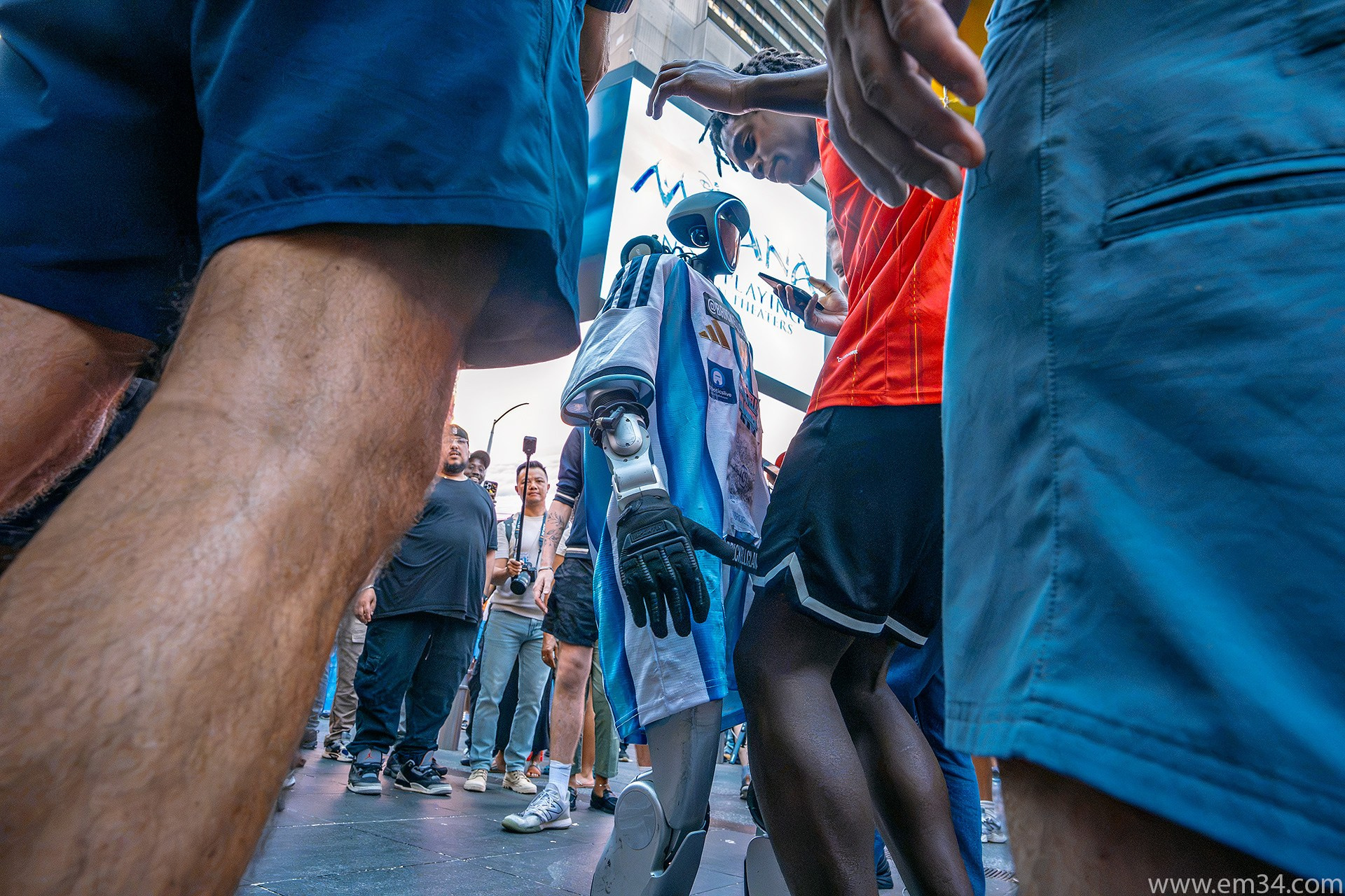 Spain vs Argentina Fans in Times Square | Street Photography by Emin Kuliyev